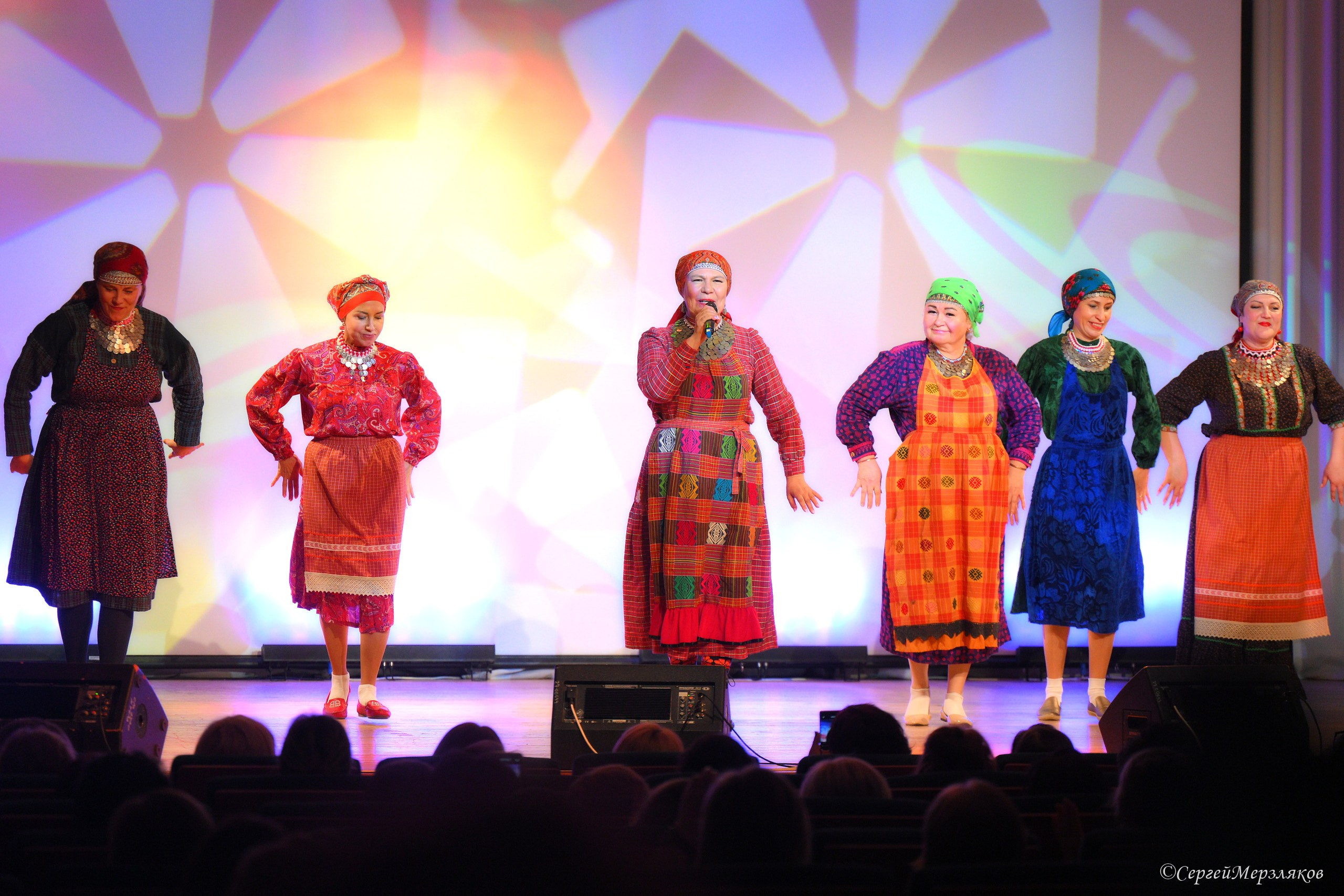 Концерт Марии Толстухиной. Ижевск 07.04.2024 ДК Строитель. Спортивный репортажный фотограф в Ижевске Сергей Мерзляков