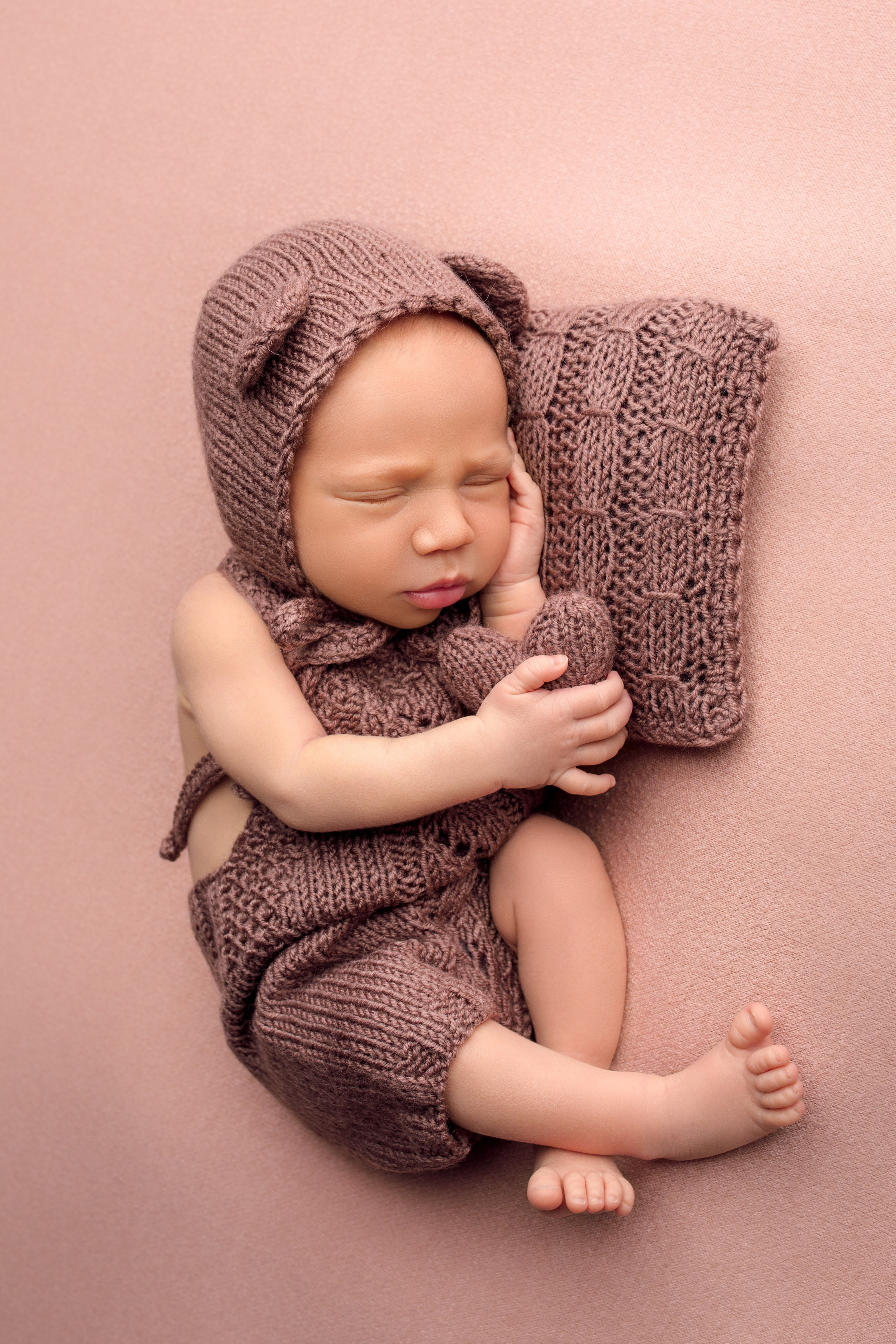 Фотосессия newborn (малыши). Фотограф новорожденных Ростов-на-Дону