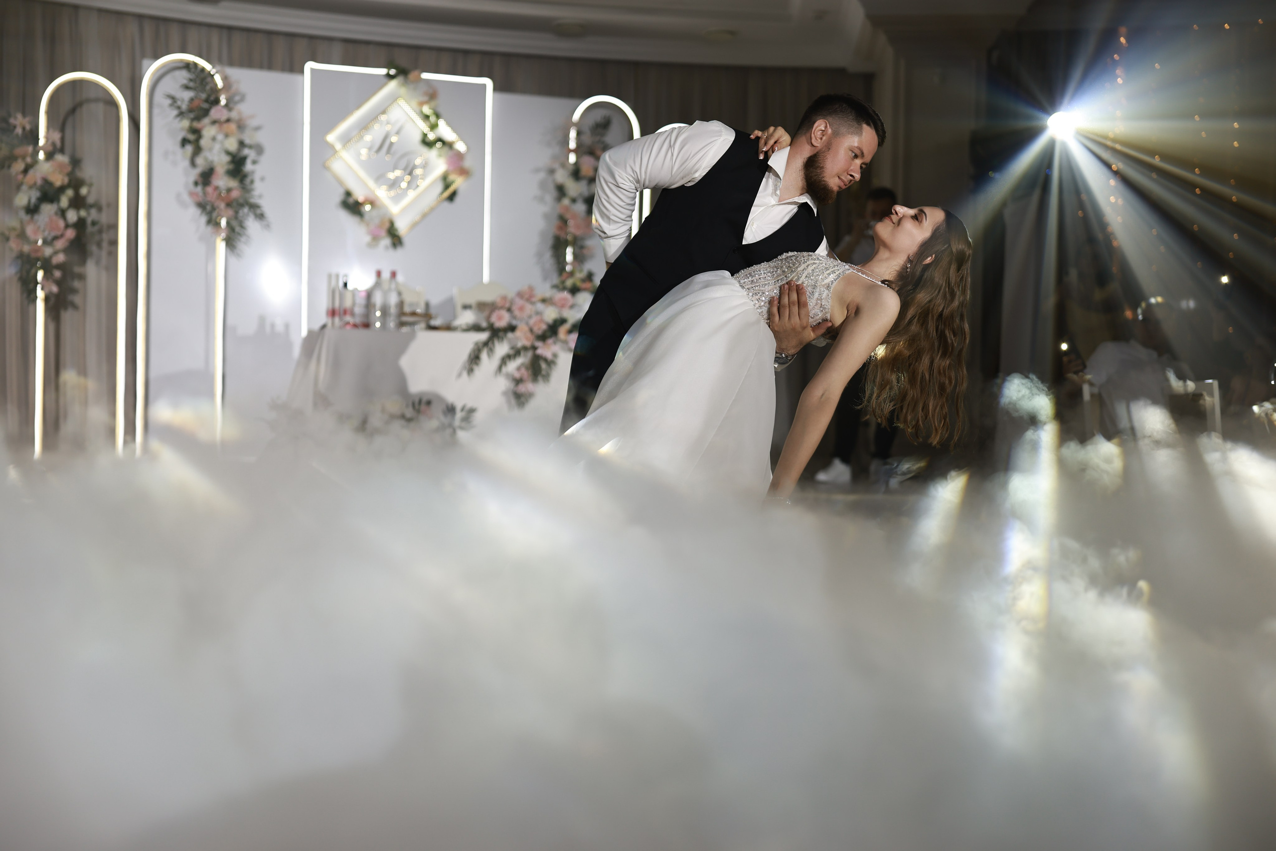 Н и В. Фотограф Олег Сотник