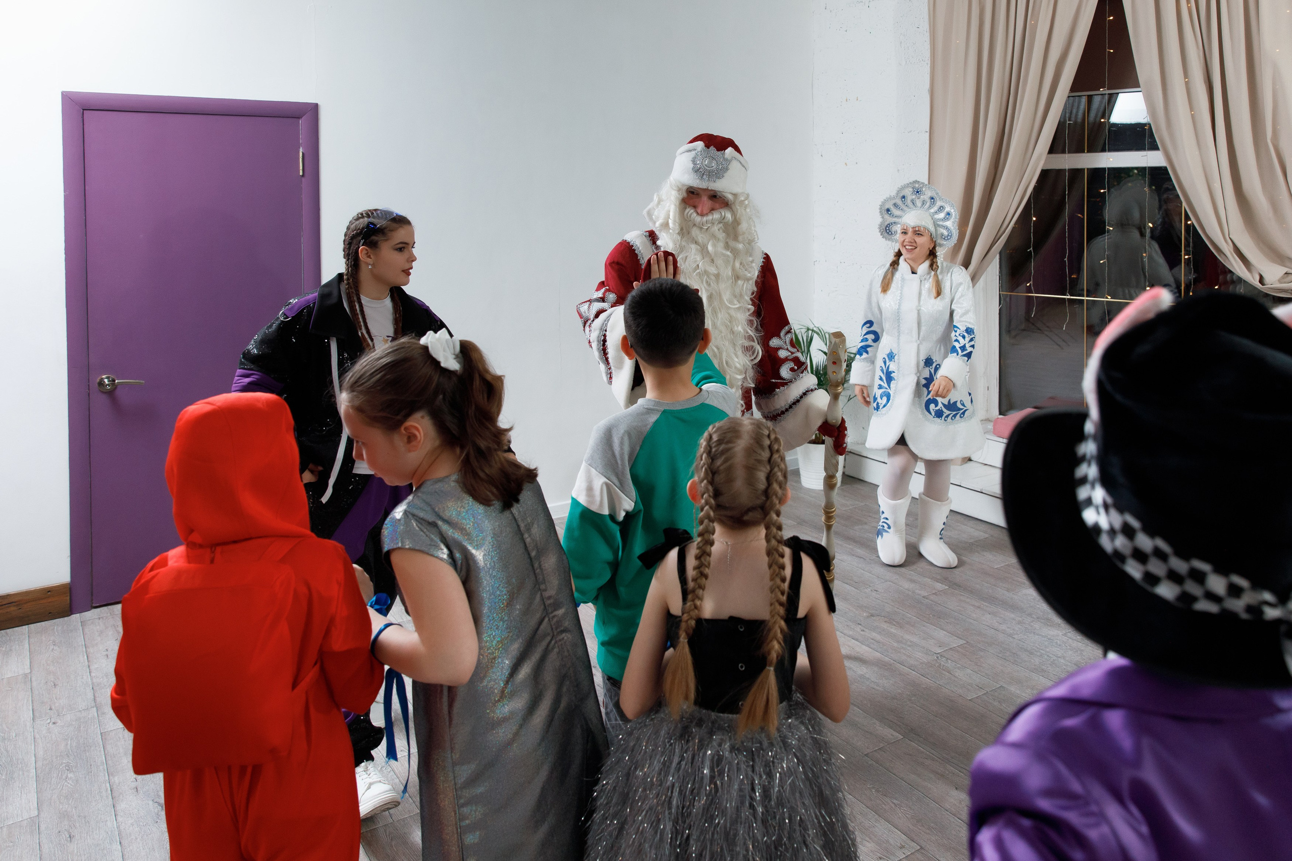 Школа «Кристалл» | Новогодняя программа. Свадебный, семейный и школьный фотограф в Сызрани Максим Баталов