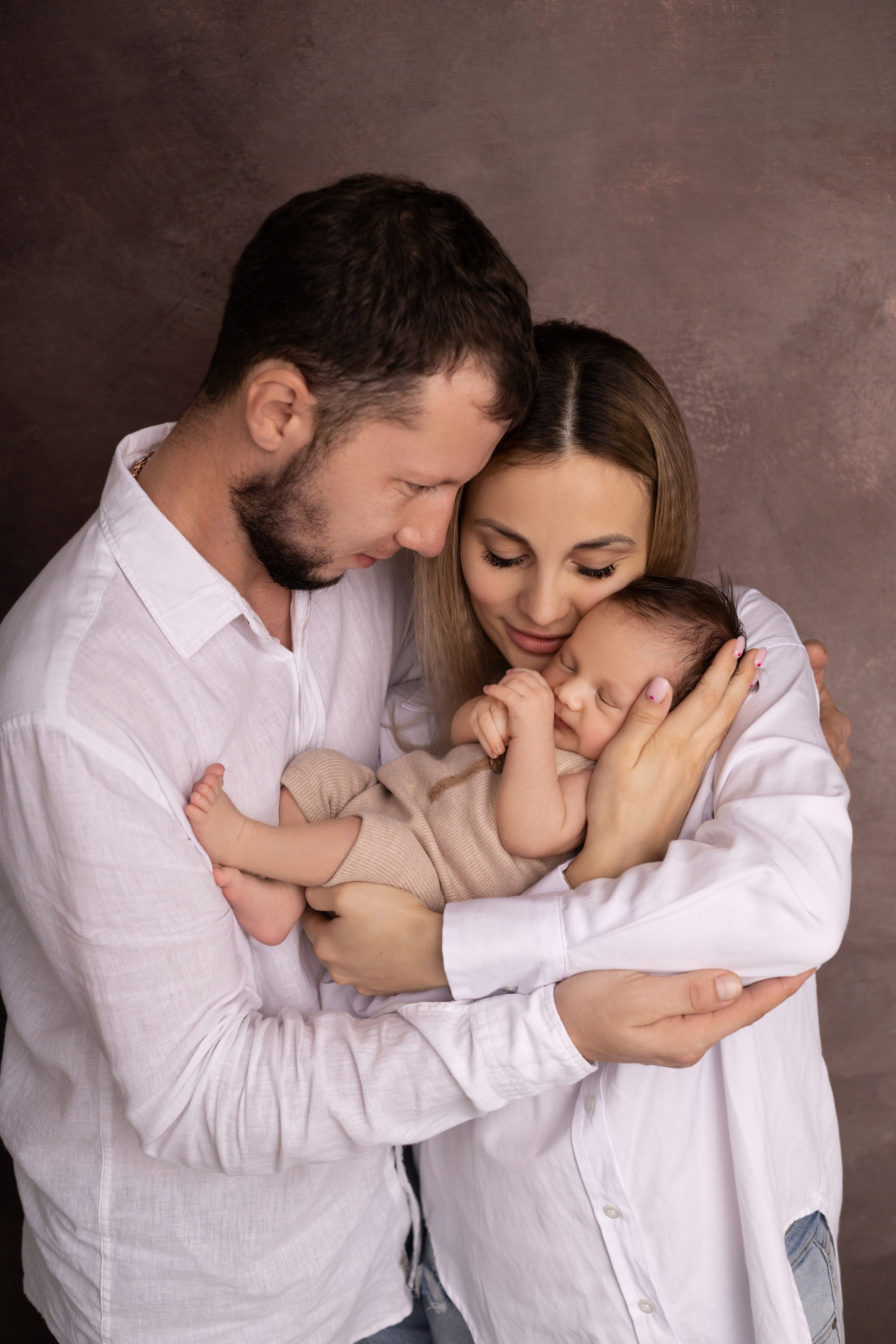 Семейные кадры от Elvira Kamaeva. Фотограф новорожденных малышей в Омске и Омской области Эльвира Камаева