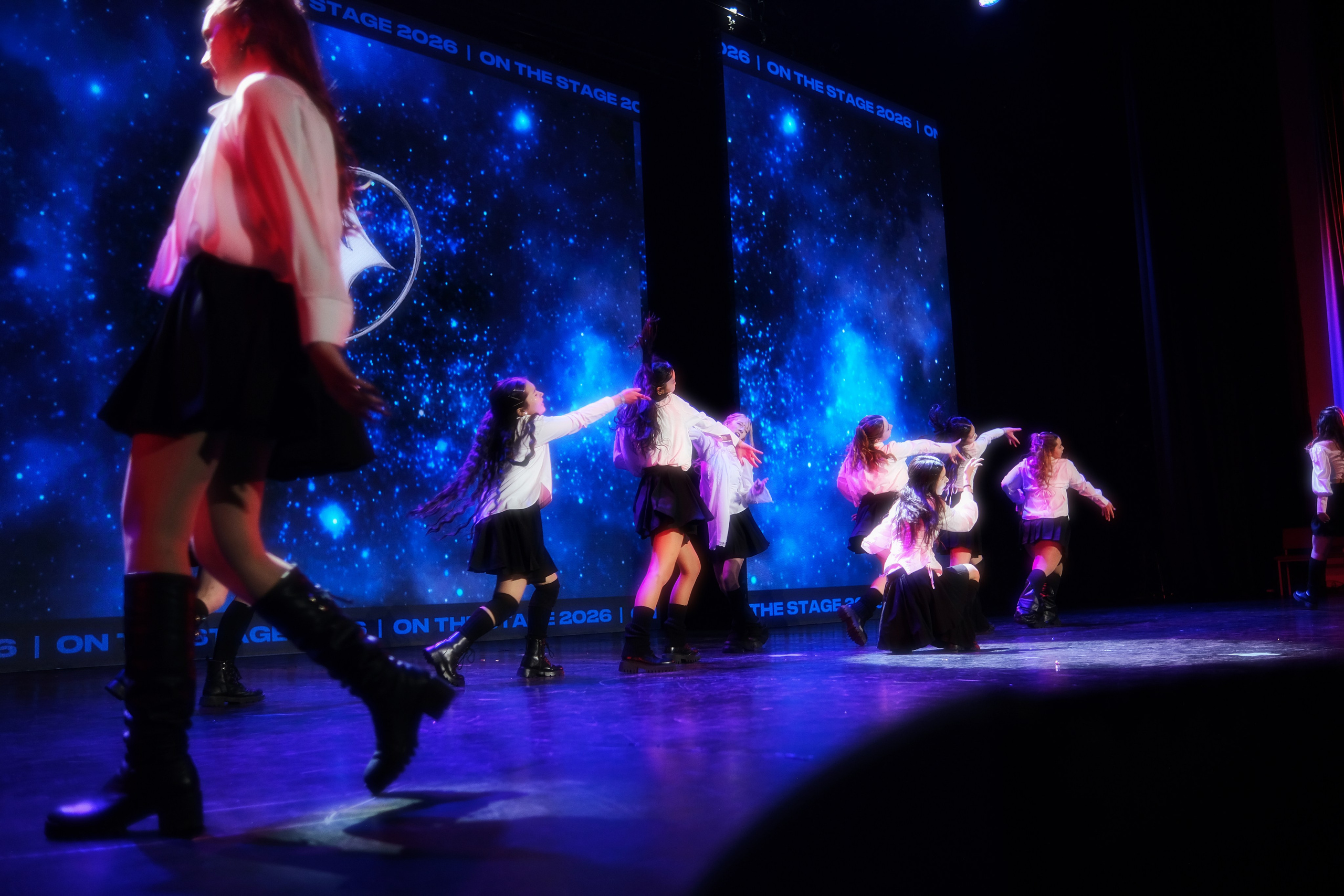 ON THE STAGE 03.10.2026. Креативный фотограф и ретушёр в Астане и Омске