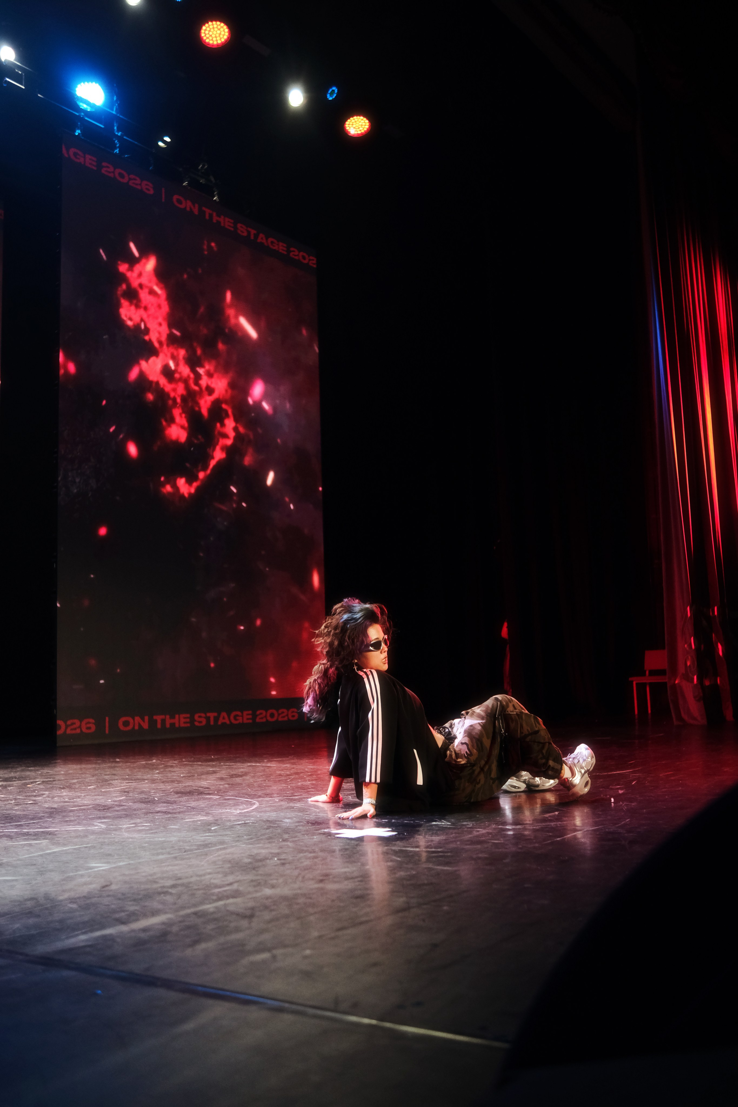 ON THE STAGE 03.10.2026. Креативный фотограф и ретушёр в Астане и Омске