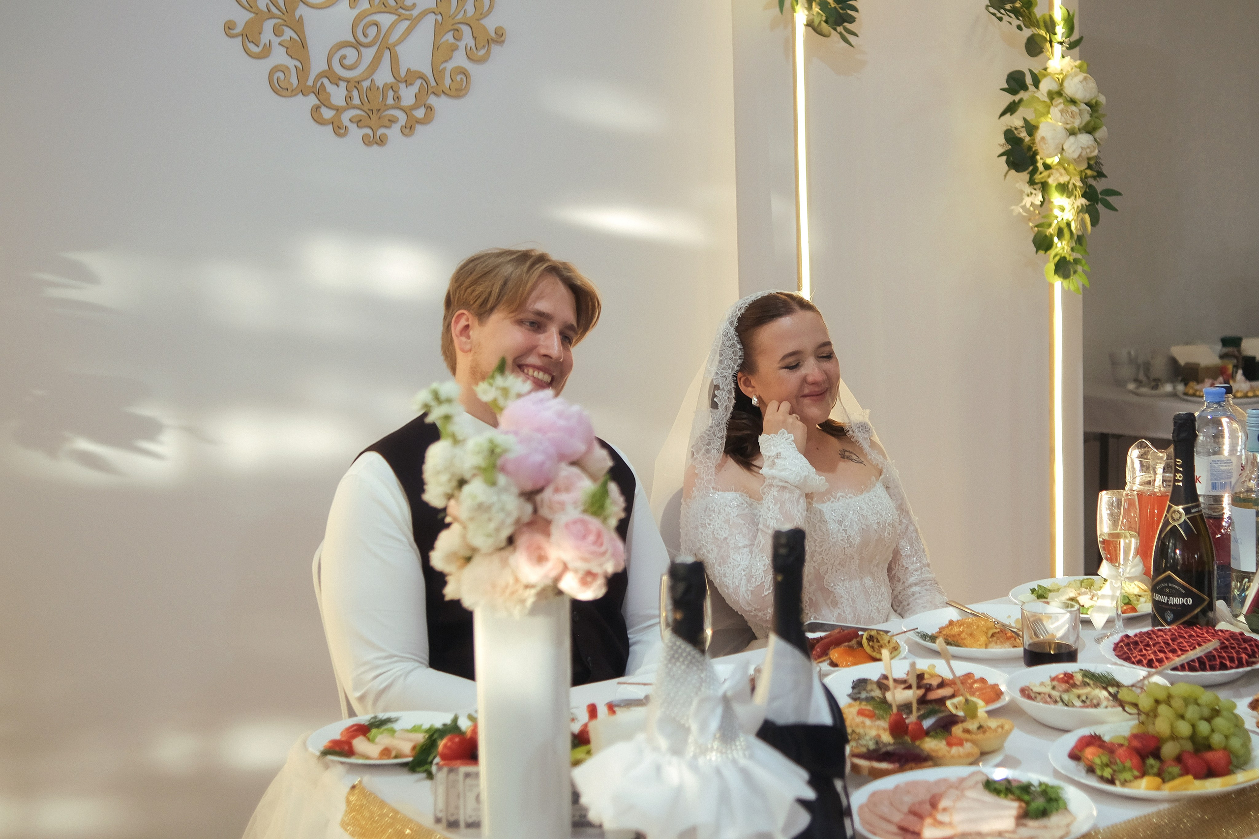 Михаил & Кристина. Креативный фотограф и ретушёр в Астане и Омске