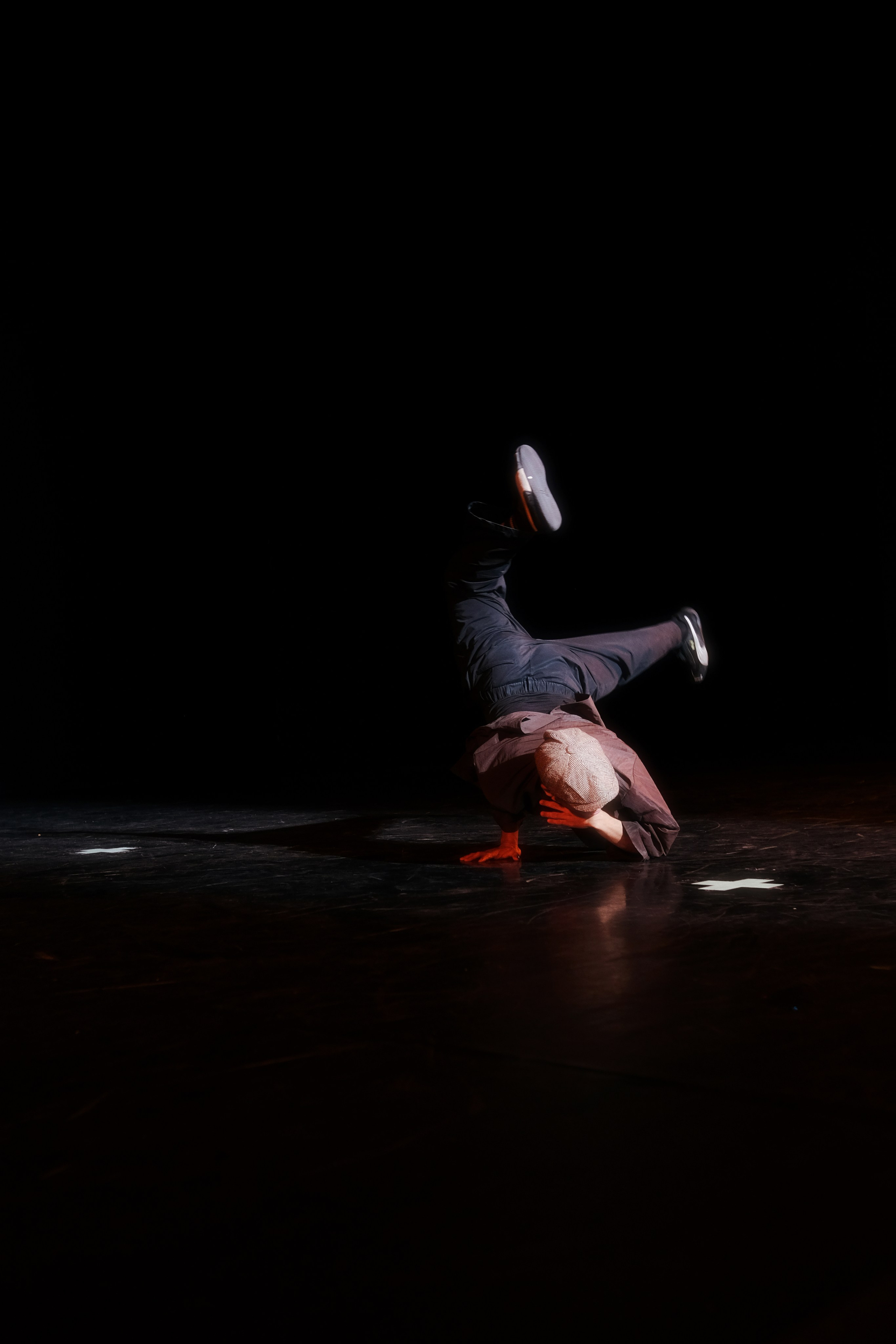 ON THE STAGE 03.10.2026. Креативный фотограф и ретушёр в Астане и Омске