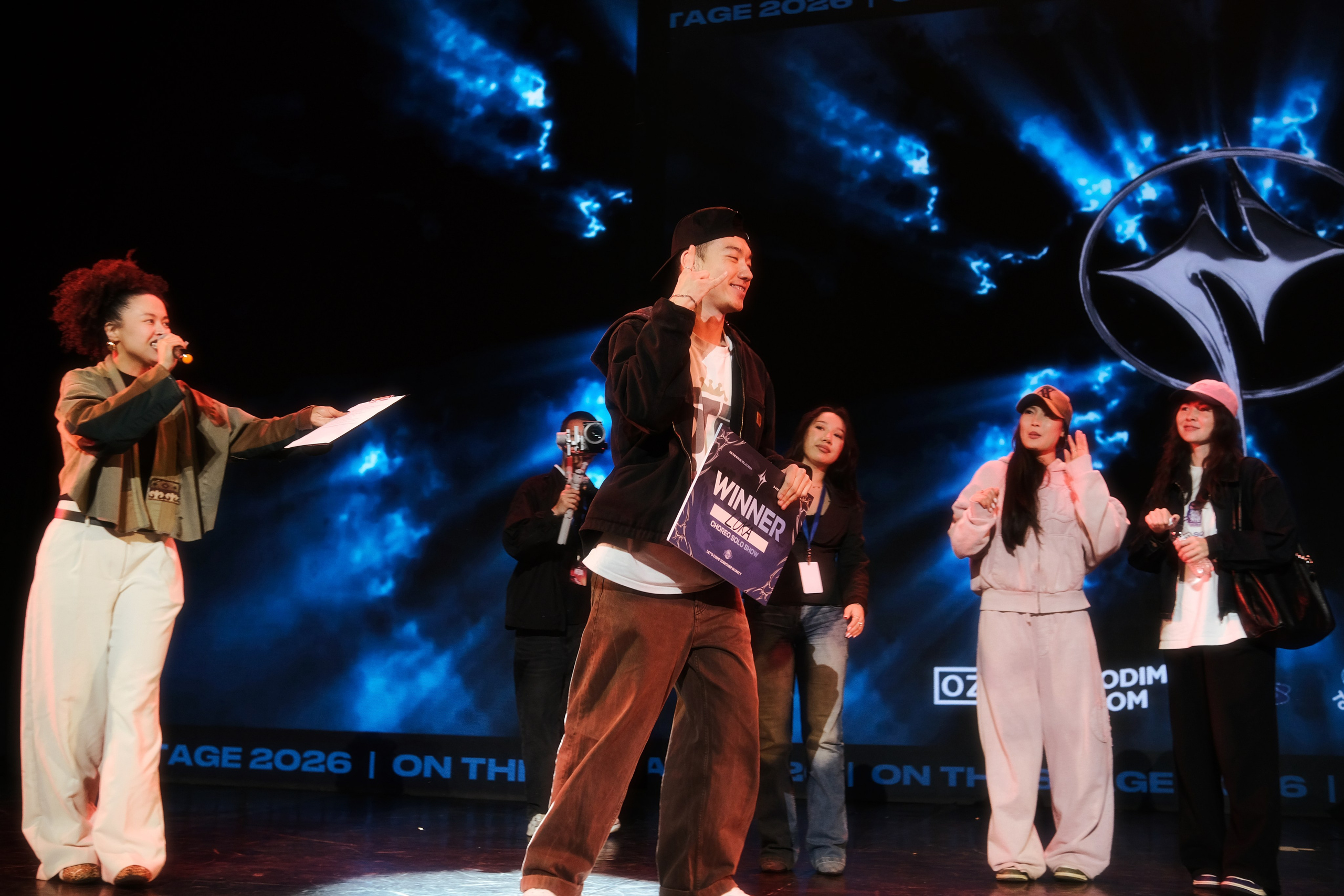 ON THE STAGE 03.10.2026. Креативный фотограф и ретушёр в Астане и Омске