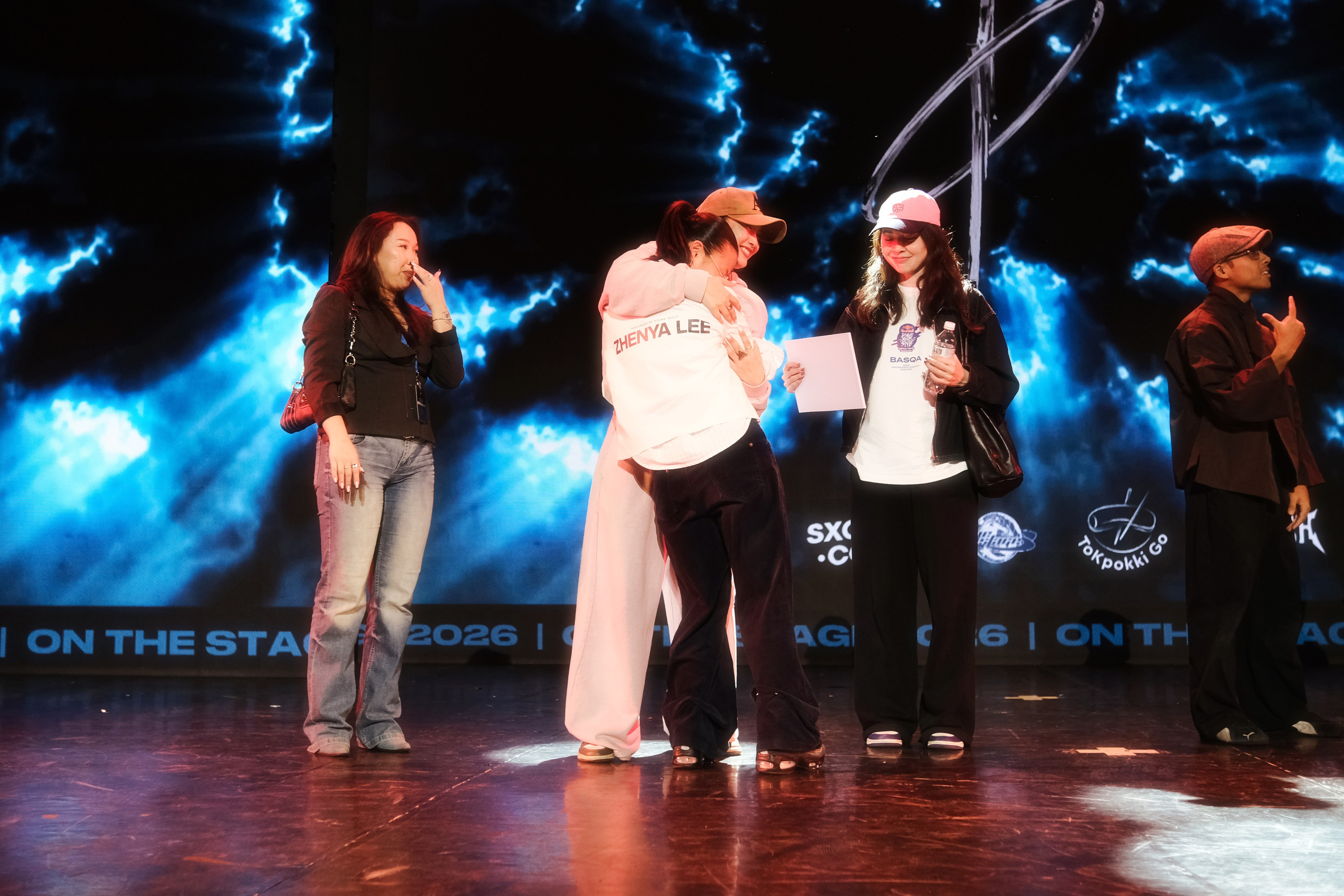 ON THE STAGE 03.10.2026. Креативный фотограф и ретушёр в Астане и Омске