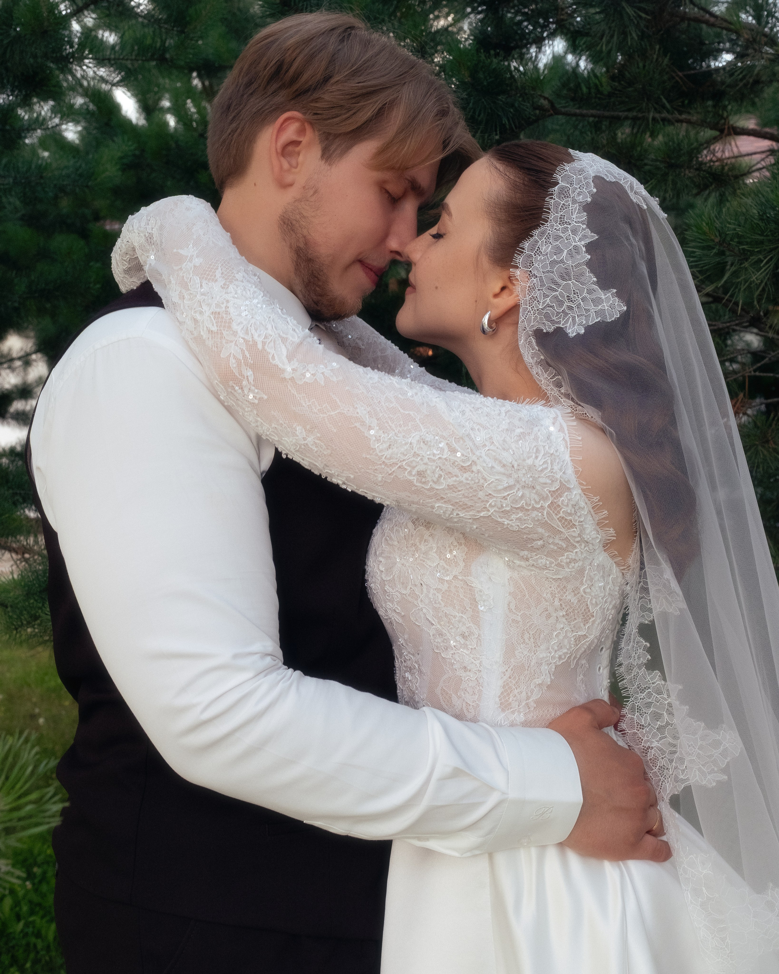 Михаил & Кристина. Креативный фотограф и ретушёр в Астане и Омске