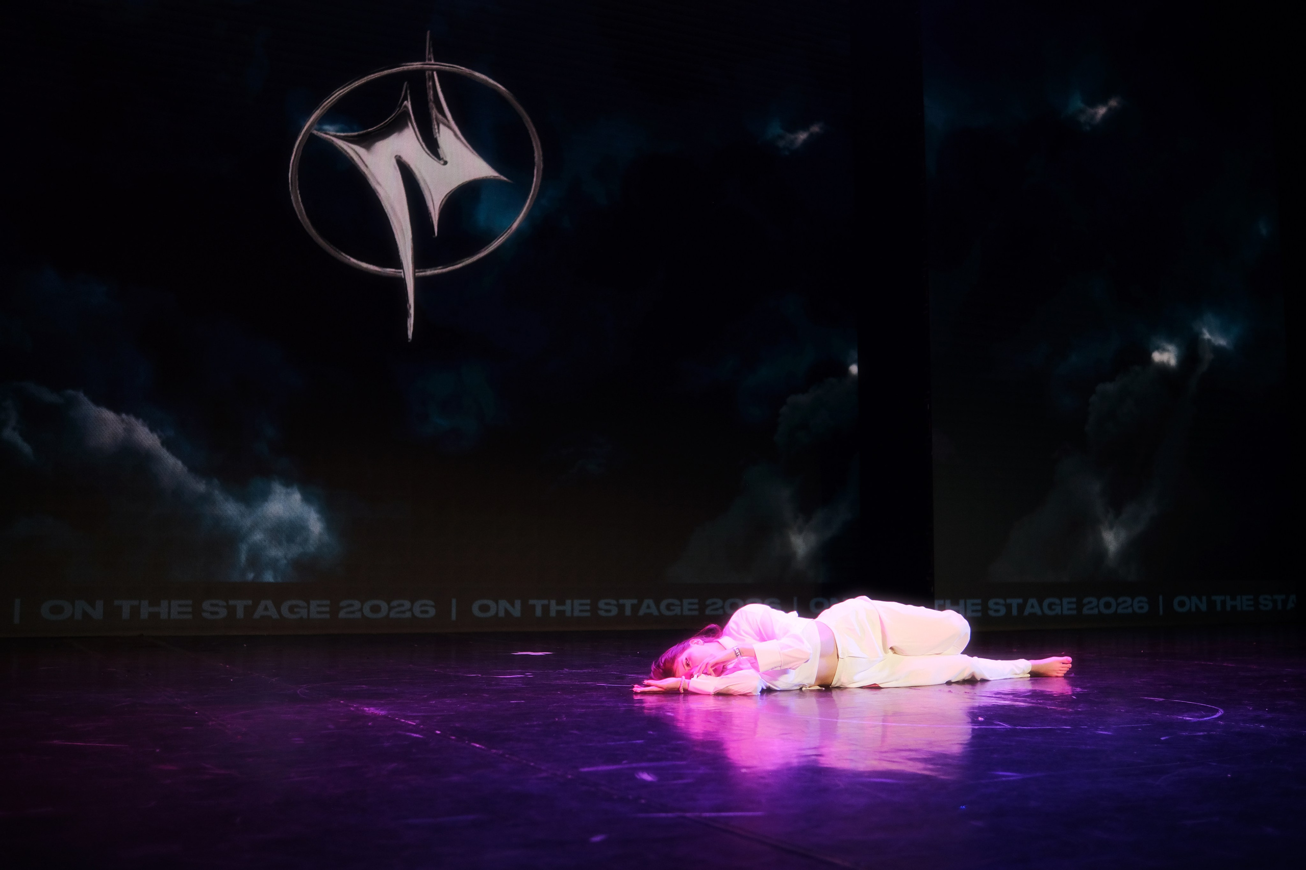 ON THE STAGE 03.10.2026. Креативный фотограф и ретушёр в Астане и Омске