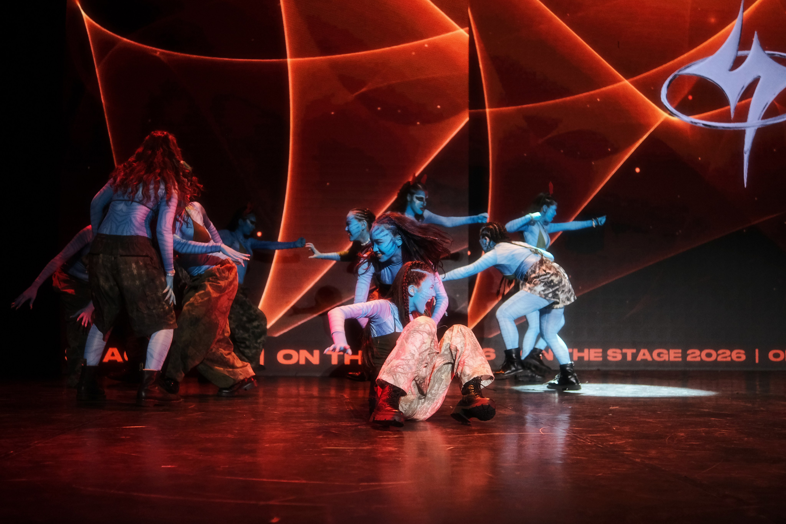 ON THE STAGE 03.10.2026. Креативный фотограф и ретушёр в Астане и Омске