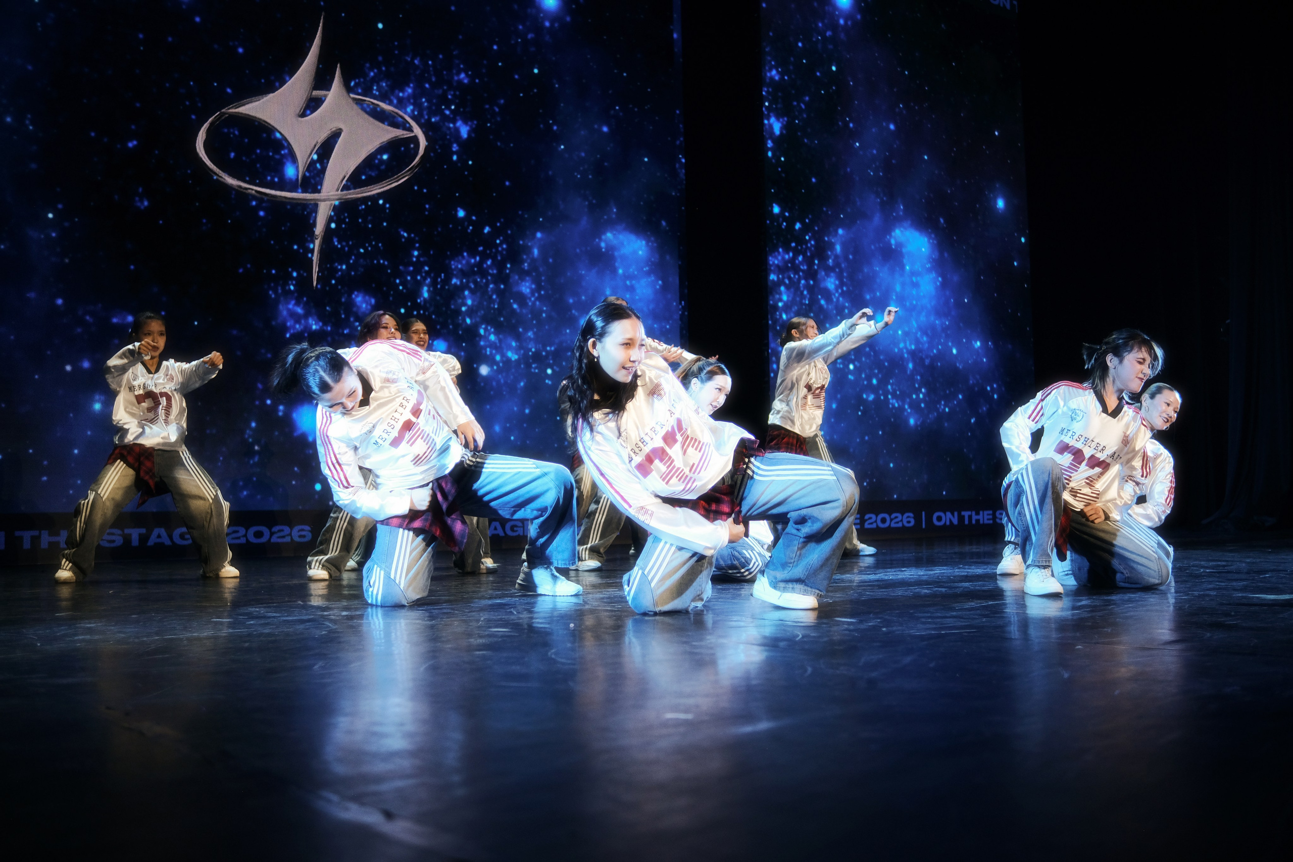 ON THE STAGE 03.10.2026. Креативный фотограф и ретушёр в Астане и Омске