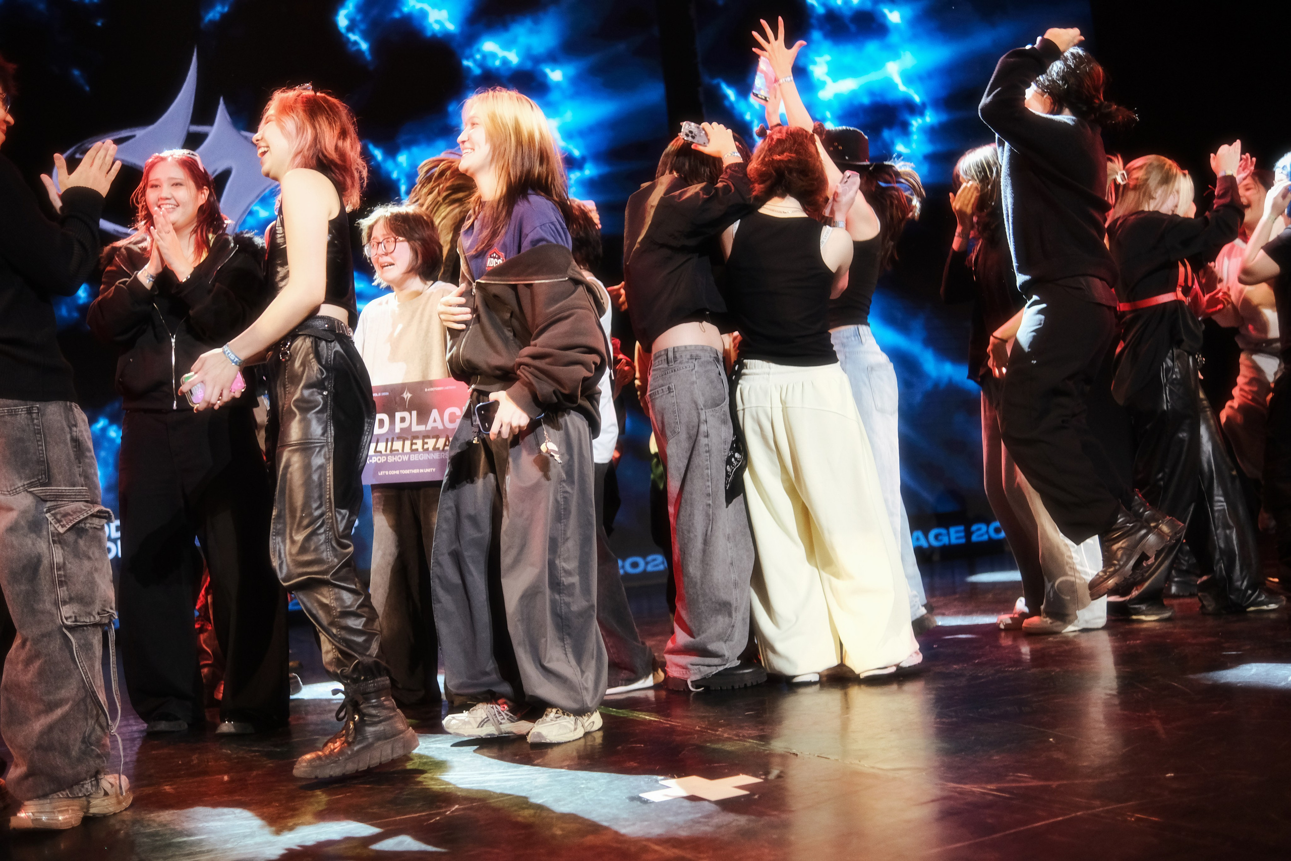 ON THE STAGE 03.10.2026. Креативный фотограф и ретушёр в Астане и Омске