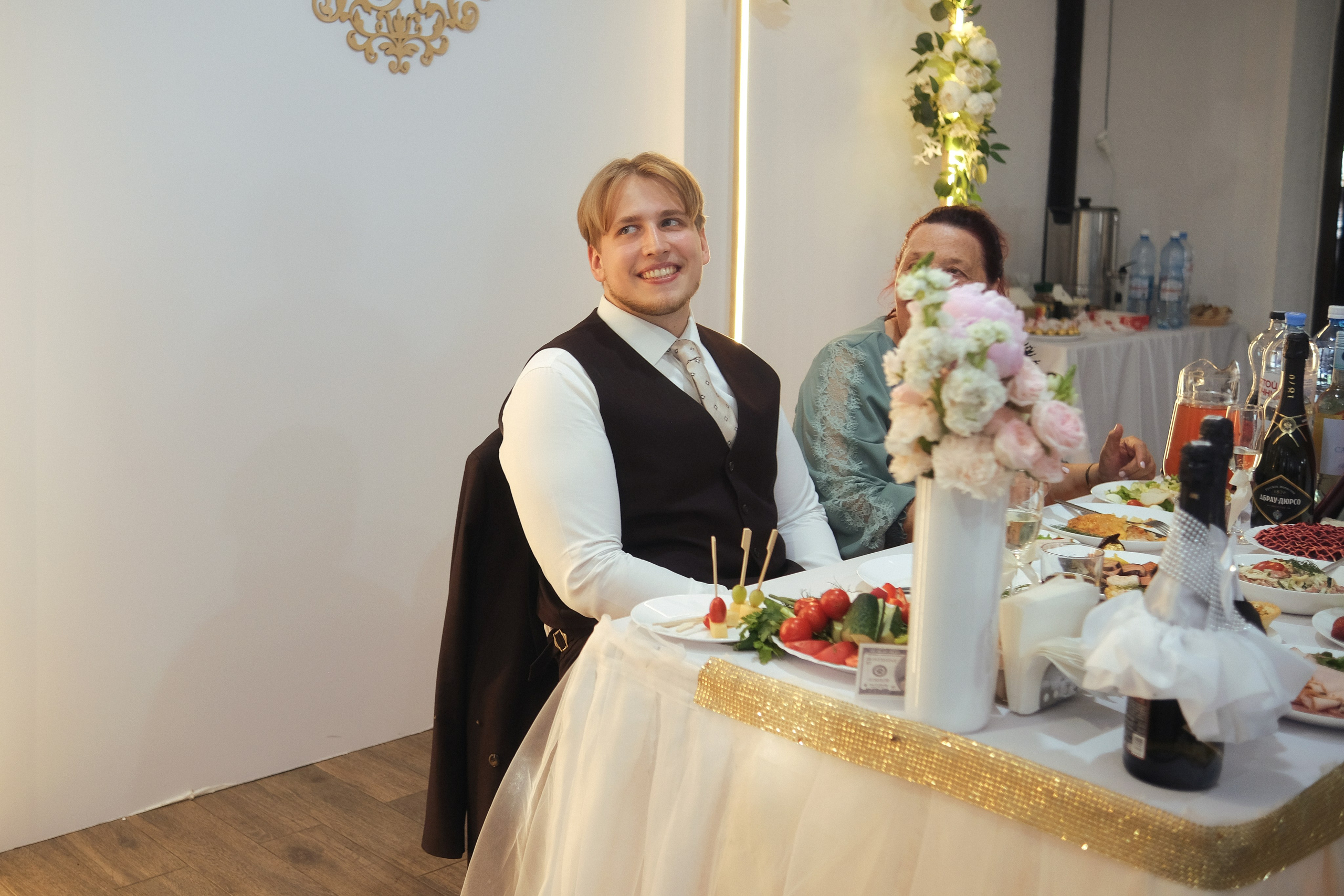 Михаил & Кристина. Креативный фотограф и ретушёр в Астане и Омске