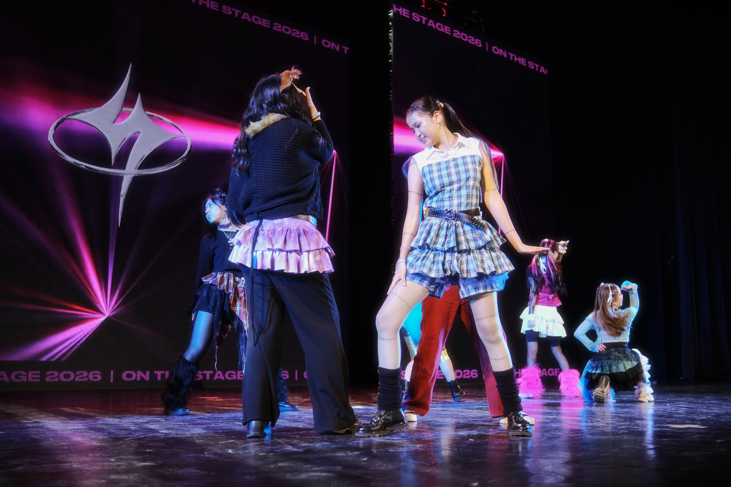 ON THE STAGE 03.10.2026. Креативный фотограф и ретушёр в Астане и Омске