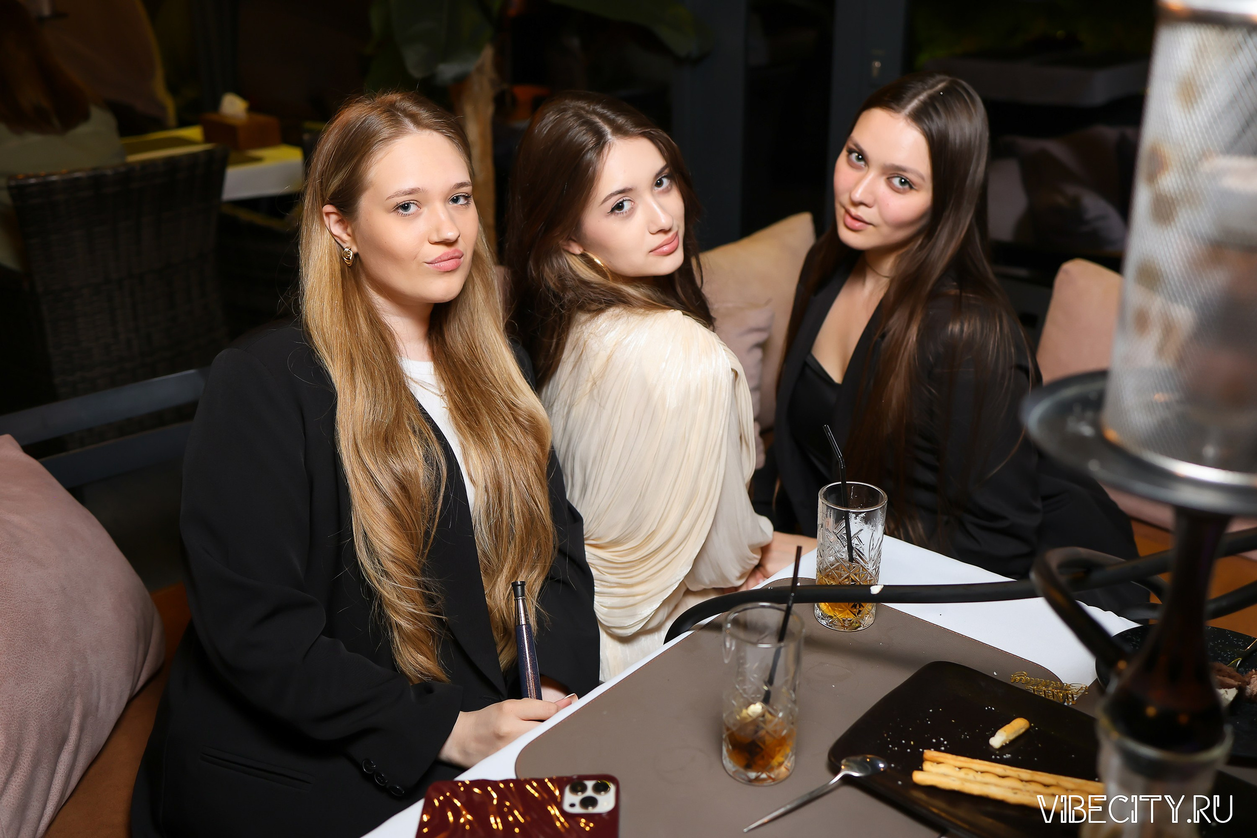 DOUBLE U. VIBECITY.RU Вайб Сити Ру Фоторепортажи Фотоотчеты Калининград