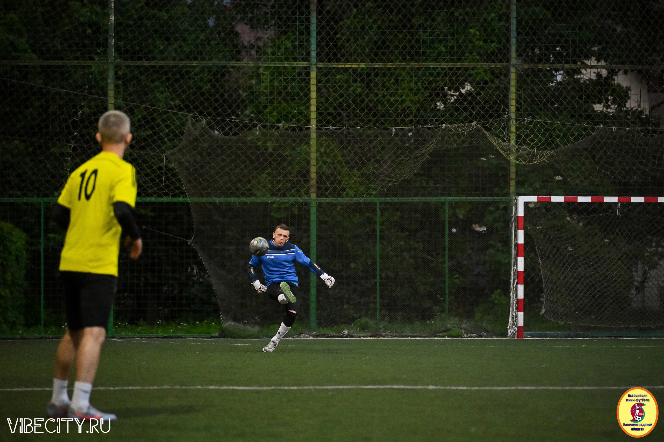 ИГРЫ МИНИ-ФУТБОЛЬНОЙ И КОРПОРАТИВНОЙ ЛИГИ. VIBECITY.RU Вайб Сити Ру Фоторепортажи Фотоотчеты Калининград
