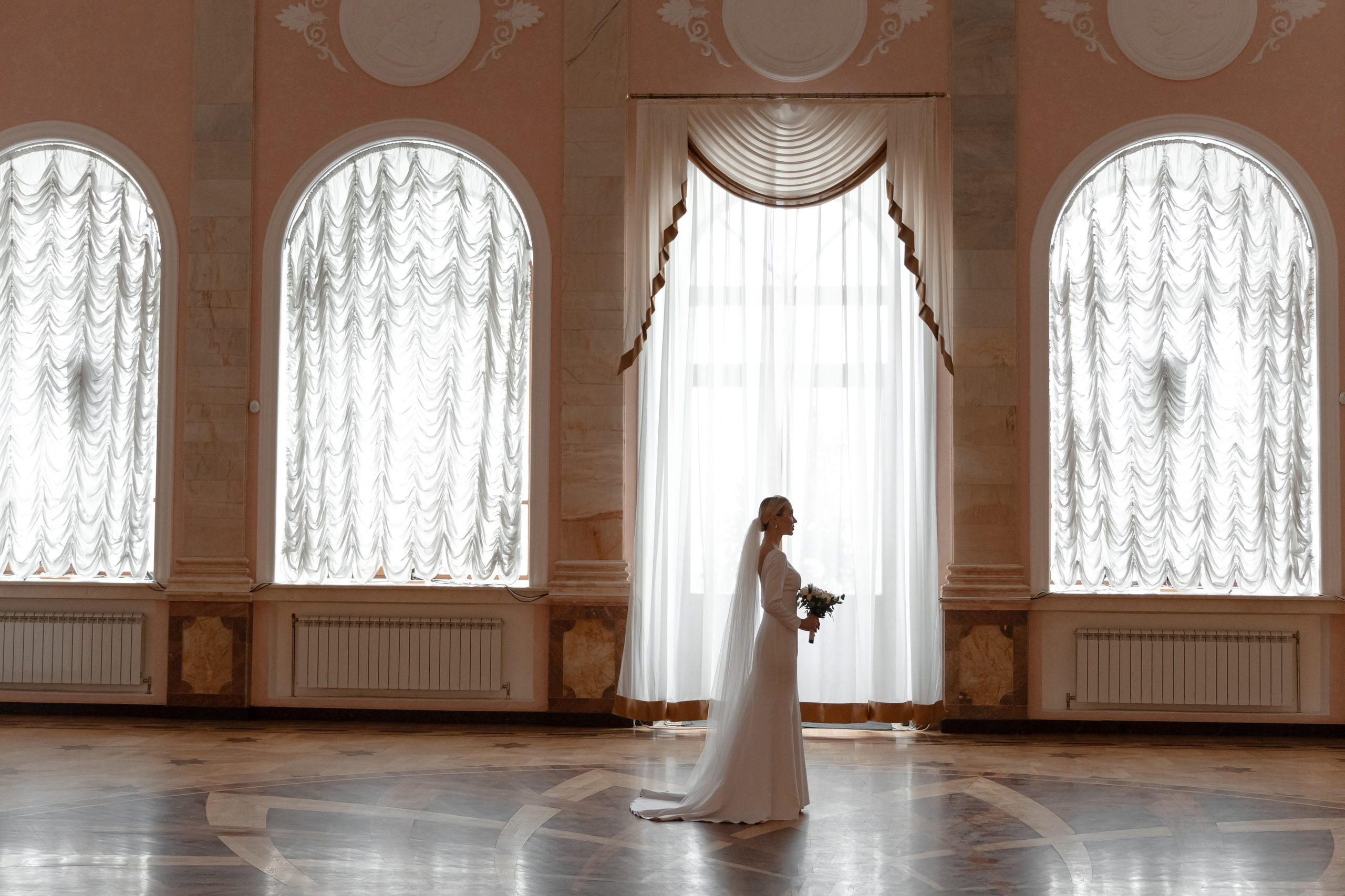 Театр Оперы и Балета. Свадебный фотограф в Уфе Лилия Сова