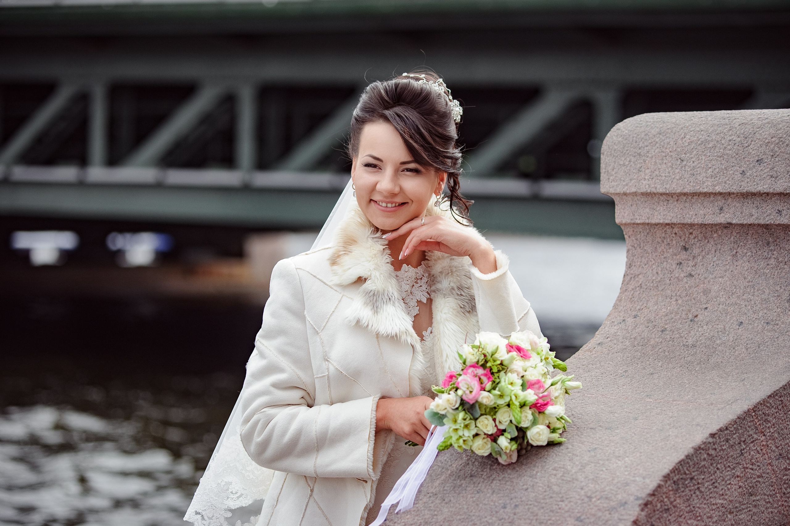 Услуги и цены профессионального свадебного фотографа в Санкт-Петербурге. Фотограф Алексей Лукин. Профессиональная фотосъёмка в Санкт-Петербурге. Обработка и Ретушь фотографий
