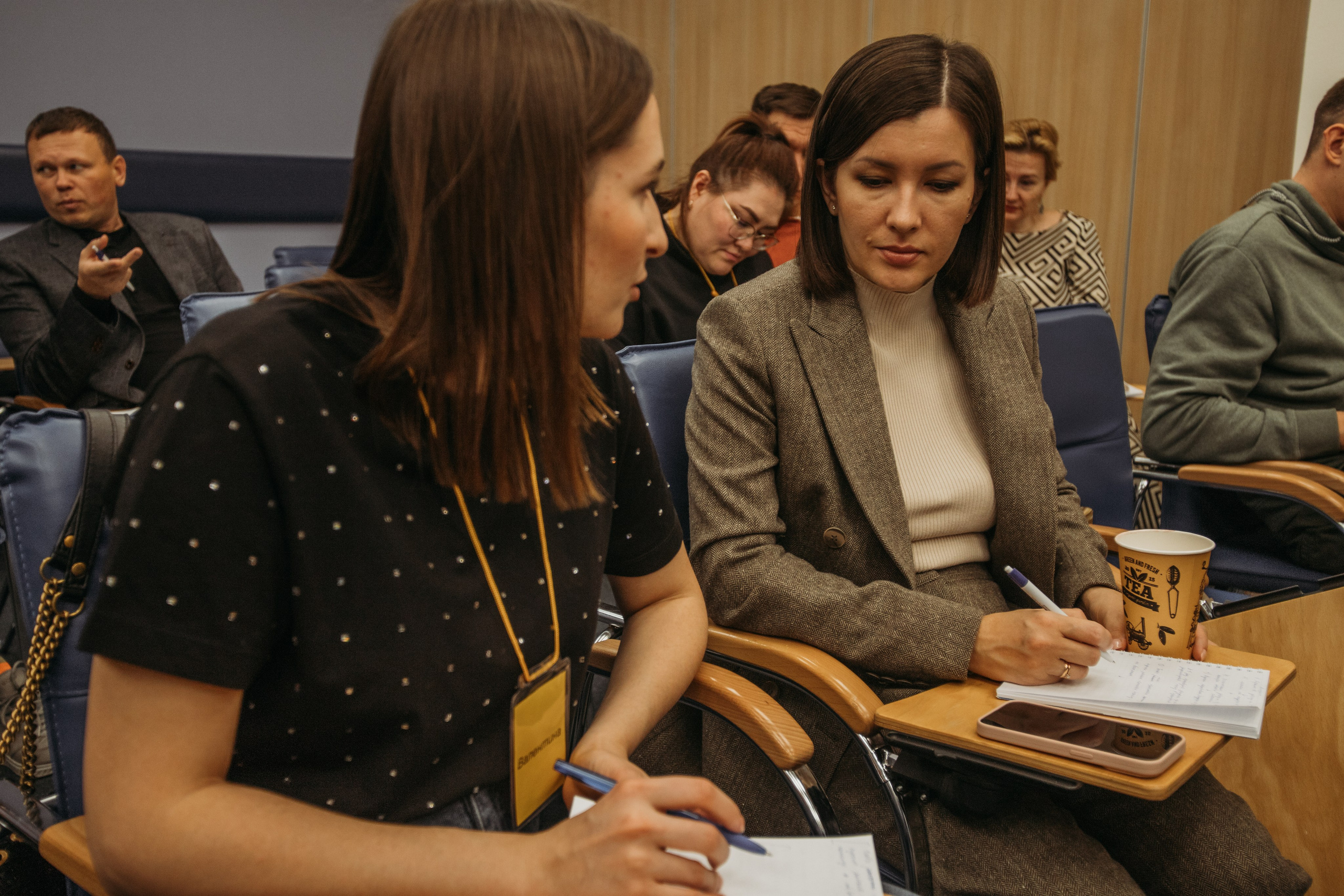 Тренинг по НЛП технологиям Михаила Пелехатого. Венера Гайн. Репортажный фотограф  Тюмень. Обучение фотографии с 0