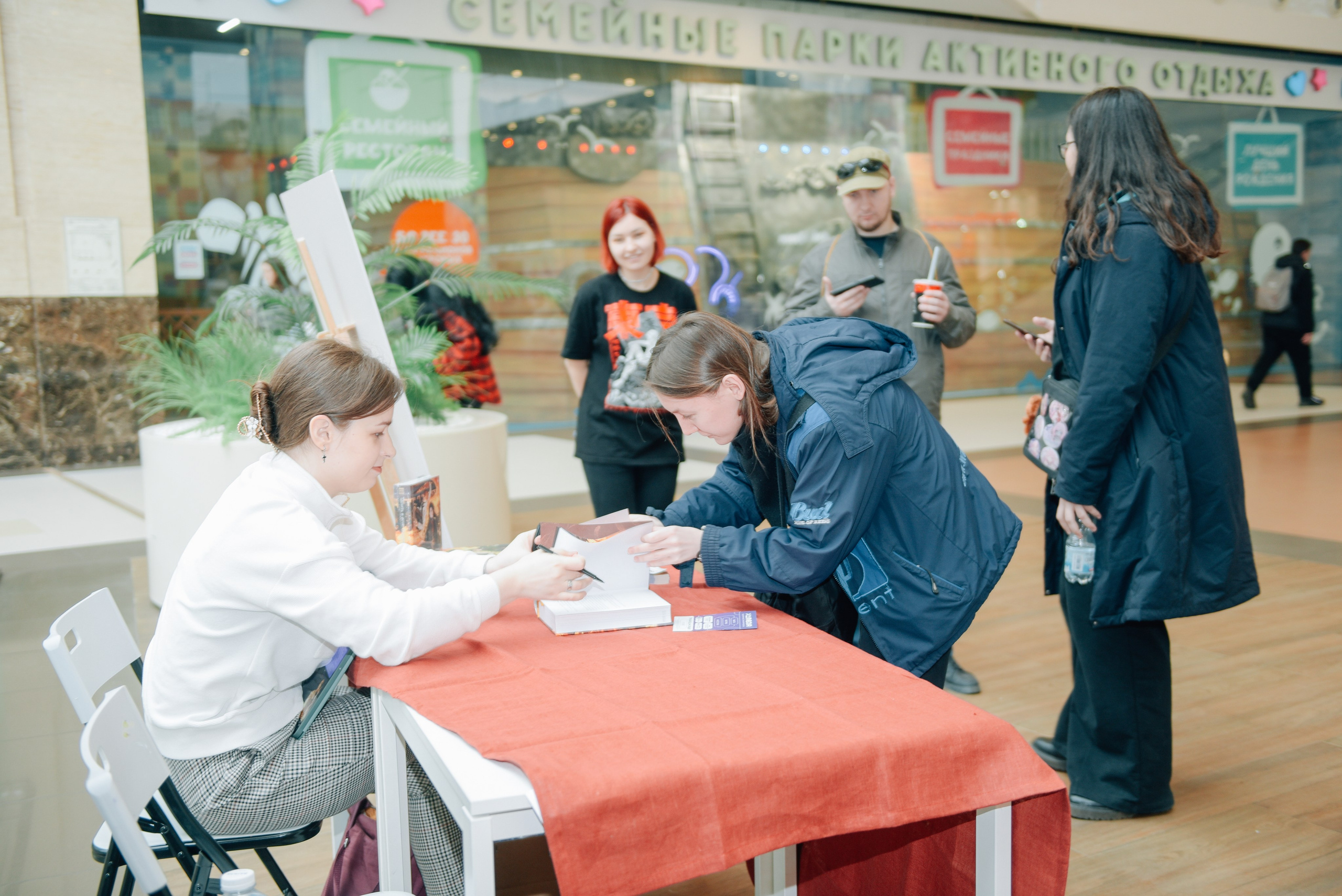 XL MEDIA Автограф-сессия с Renibet. Фотограф Лола Волна, город Москва