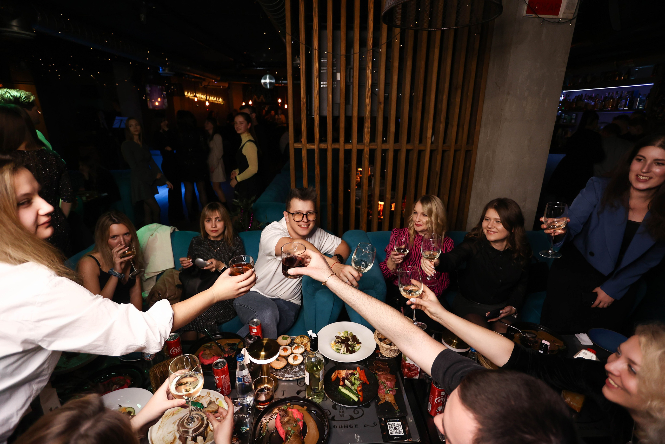 15/12/23 Новогоднее караоке в Мята Спортивная. Мята Спортивная — Кальянная, караоке, бар в Минске