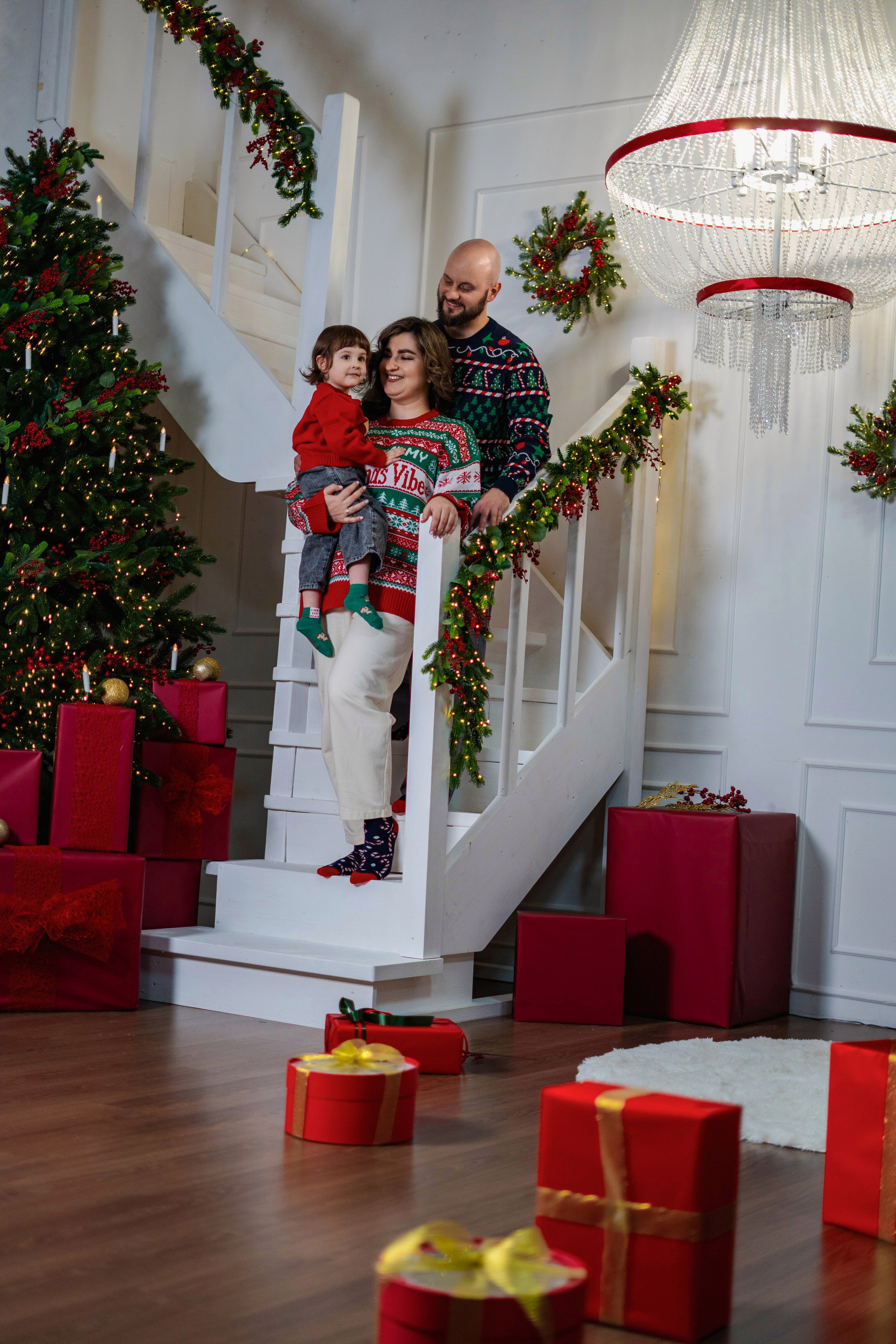 Семейная съемка в новогоднем интерьере. Профессиональный Фотограф в Сочи Марина Ситкина