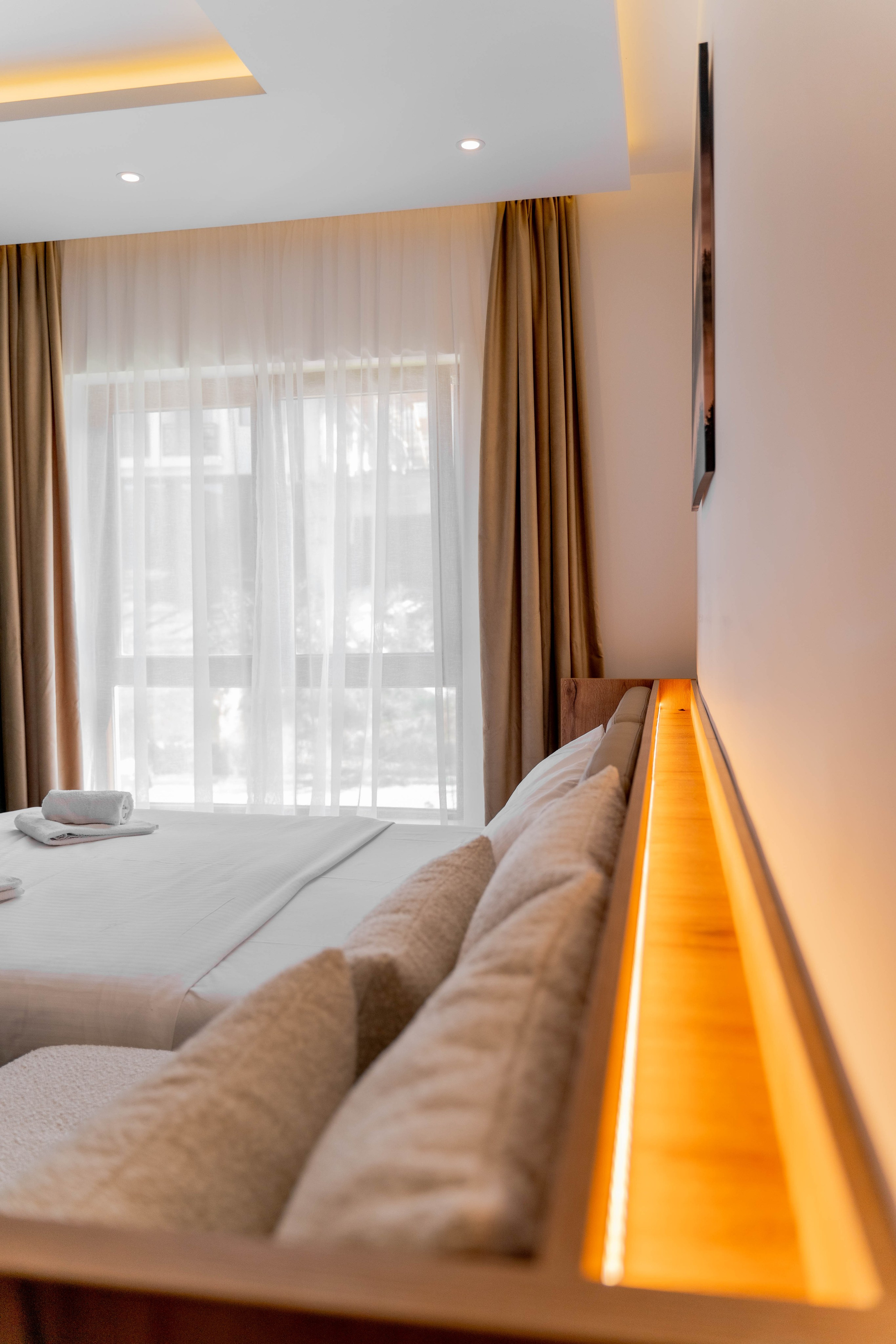 Madre interiors. Photographer Liana Sudets Serbia Kopaonik Brzece Brus