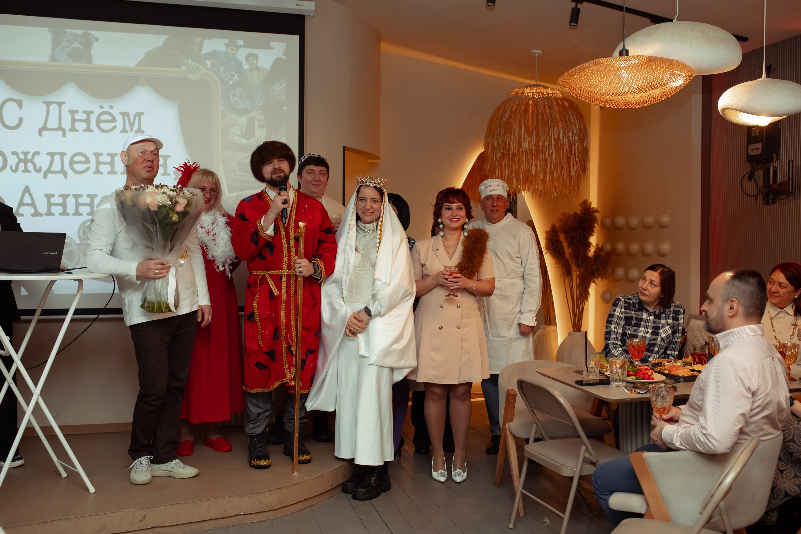 Юбилей Анны в стиле Гайдая. Семейный и детский фотограф в Москве Дорогова Екатерина