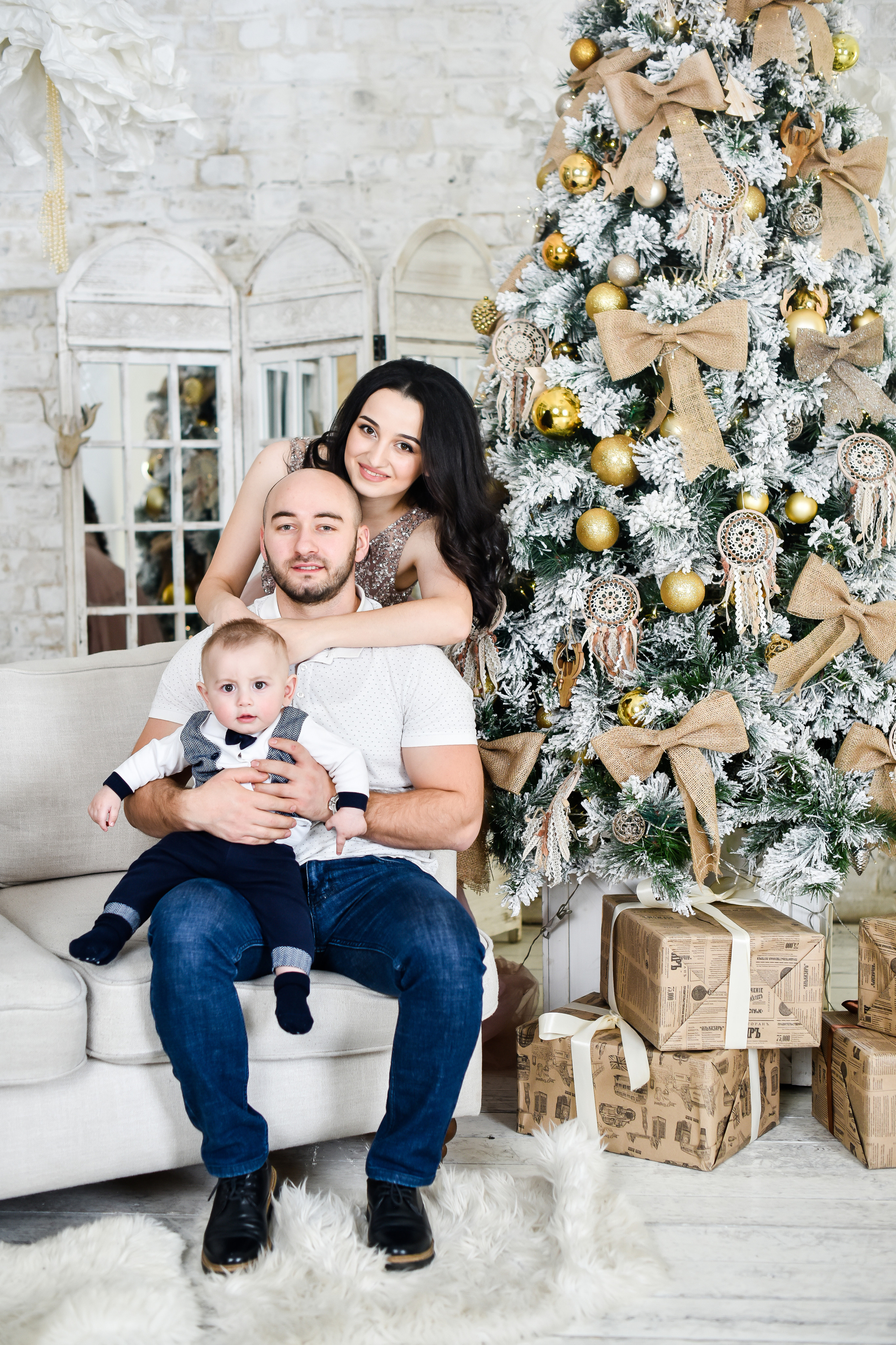 СЕМЕЙНАЯ НОВОГОДНЯЯ. БЭЛЛА. Фотограф для бизнесконтента, репортажей и семейного альбома в Москве