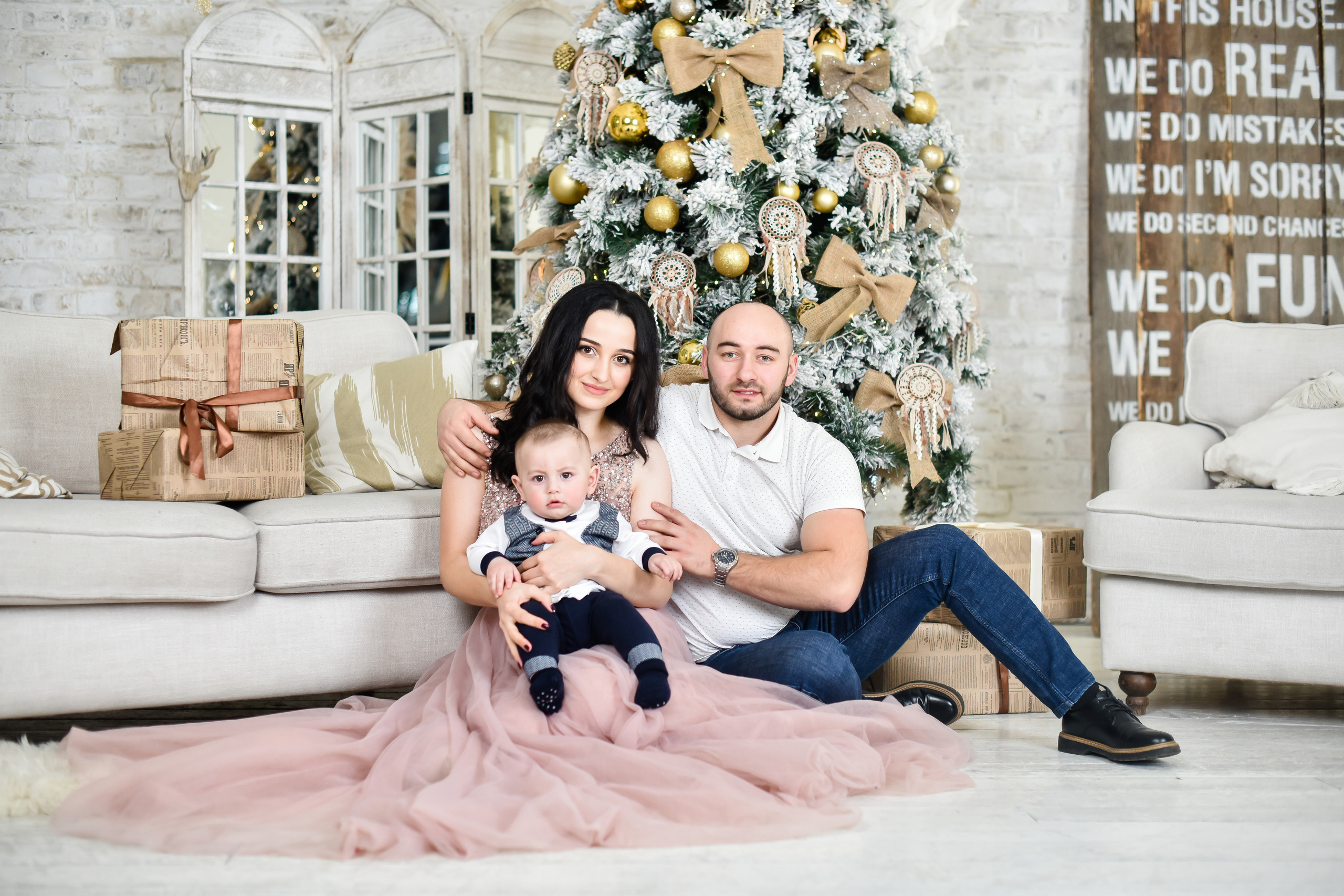 СЕМЕЙНАЯ НОВОГОДНЯЯ. БЭЛЛА. Фотограф для бизнесконтента, репортажей и семейного альбома в Москве