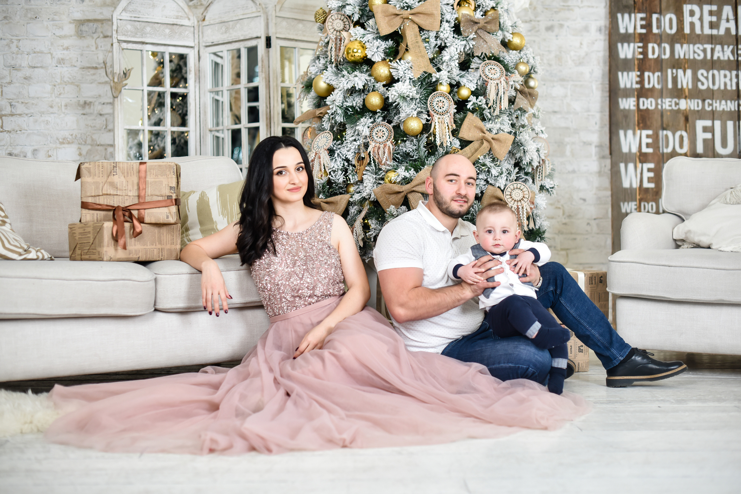 СЕМЕЙНАЯ НОВОГОДНЯЯ. БЭЛЛА. Фотограф для бизнесконтента, репортажей и семейного альбома в Москве