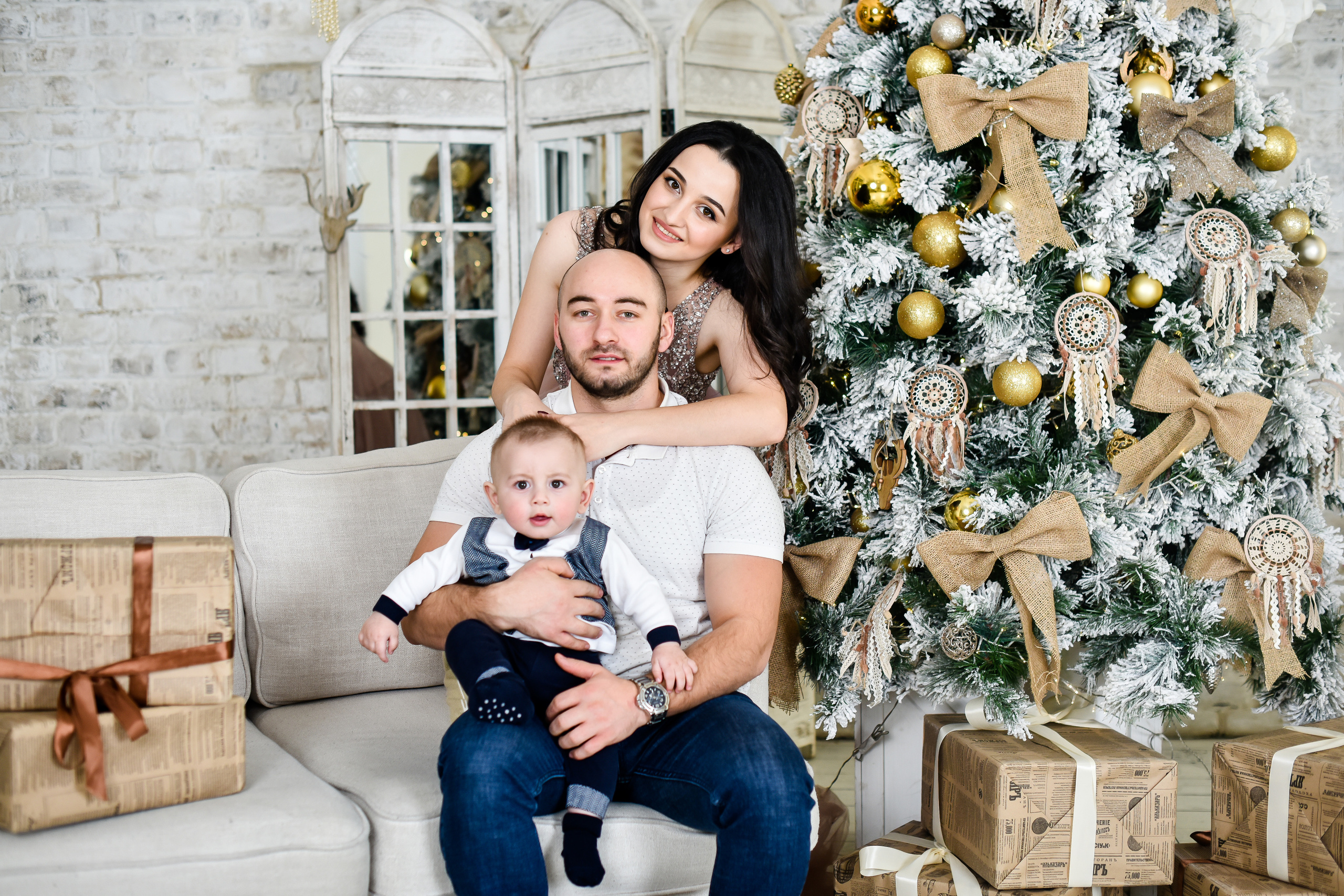 СЕМЕЙНАЯ НОВОГОДНЯЯ. БЭЛЛА. Фотограф для бизнесконтента, репортажей и семейного альбома в Москве