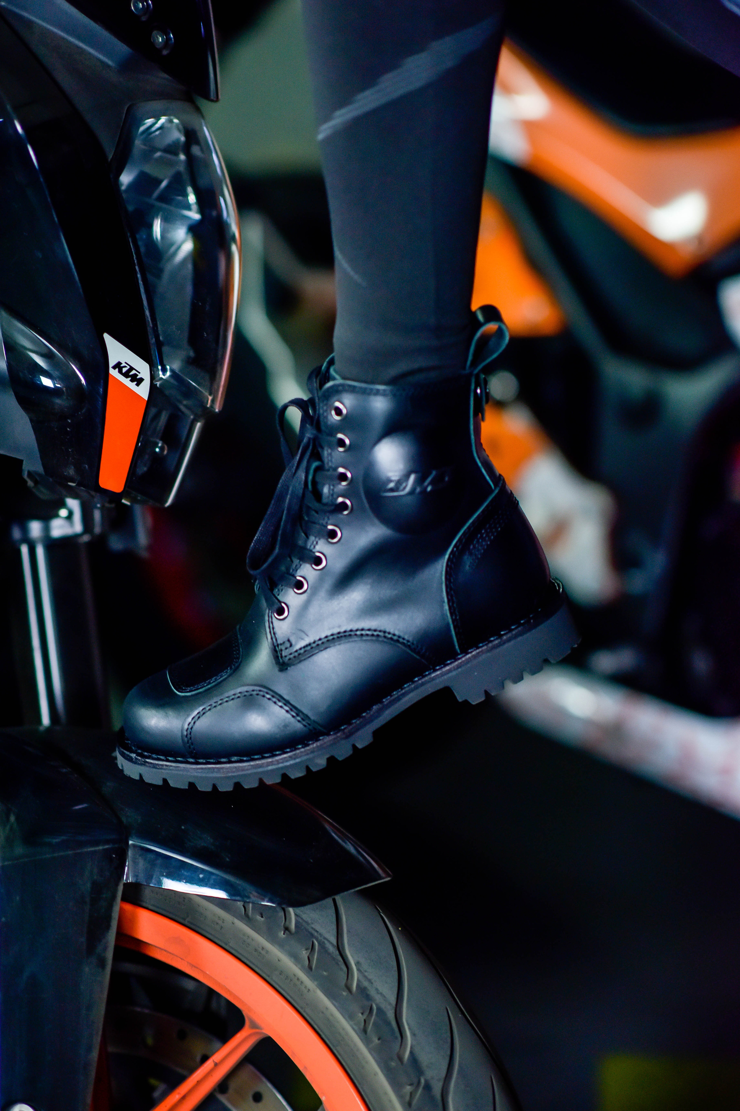 МОТОФОТОСЪЕМКА ДЛЯ БРЕНДА. Фотограф для бизнесконтента, репортажей и семейного альбома в Москве