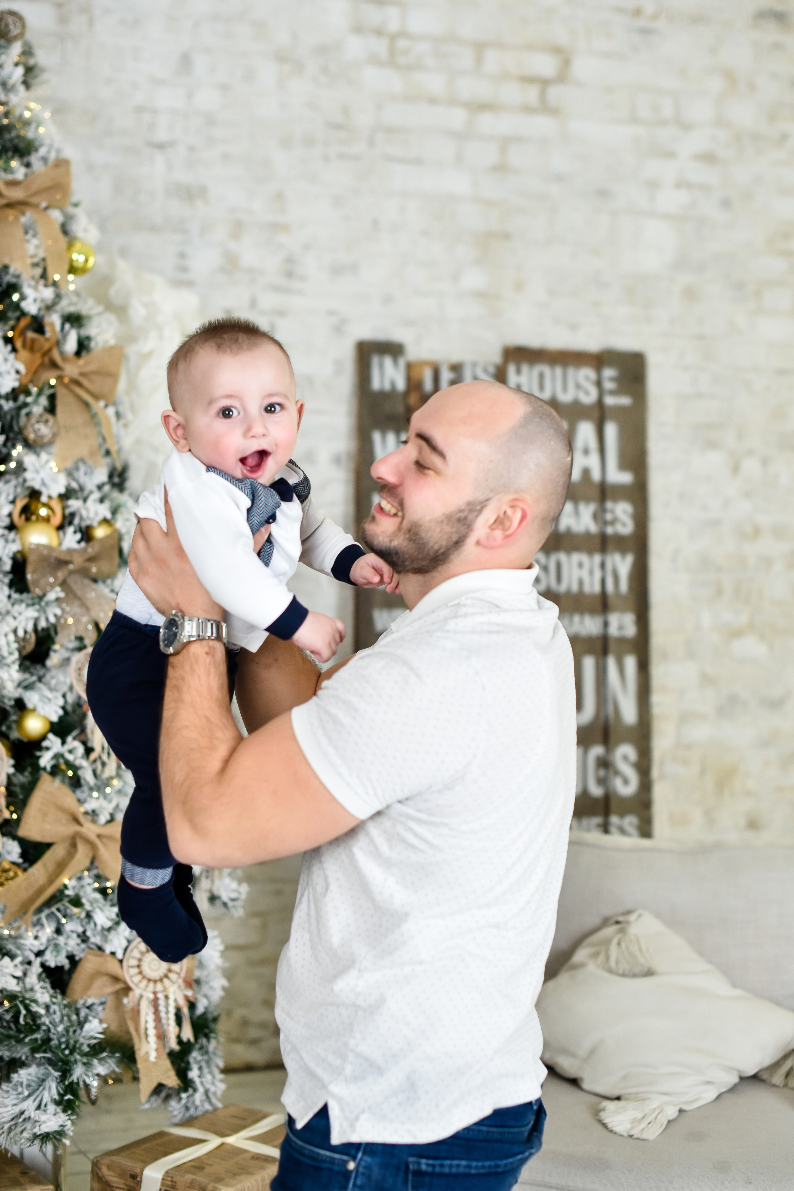 СЕМЕЙНАЯ НОВОГОДНЯЯ. БЭЛЛА. Фотограф для бизнесконтента, репортажей и семейного альбома в Москве