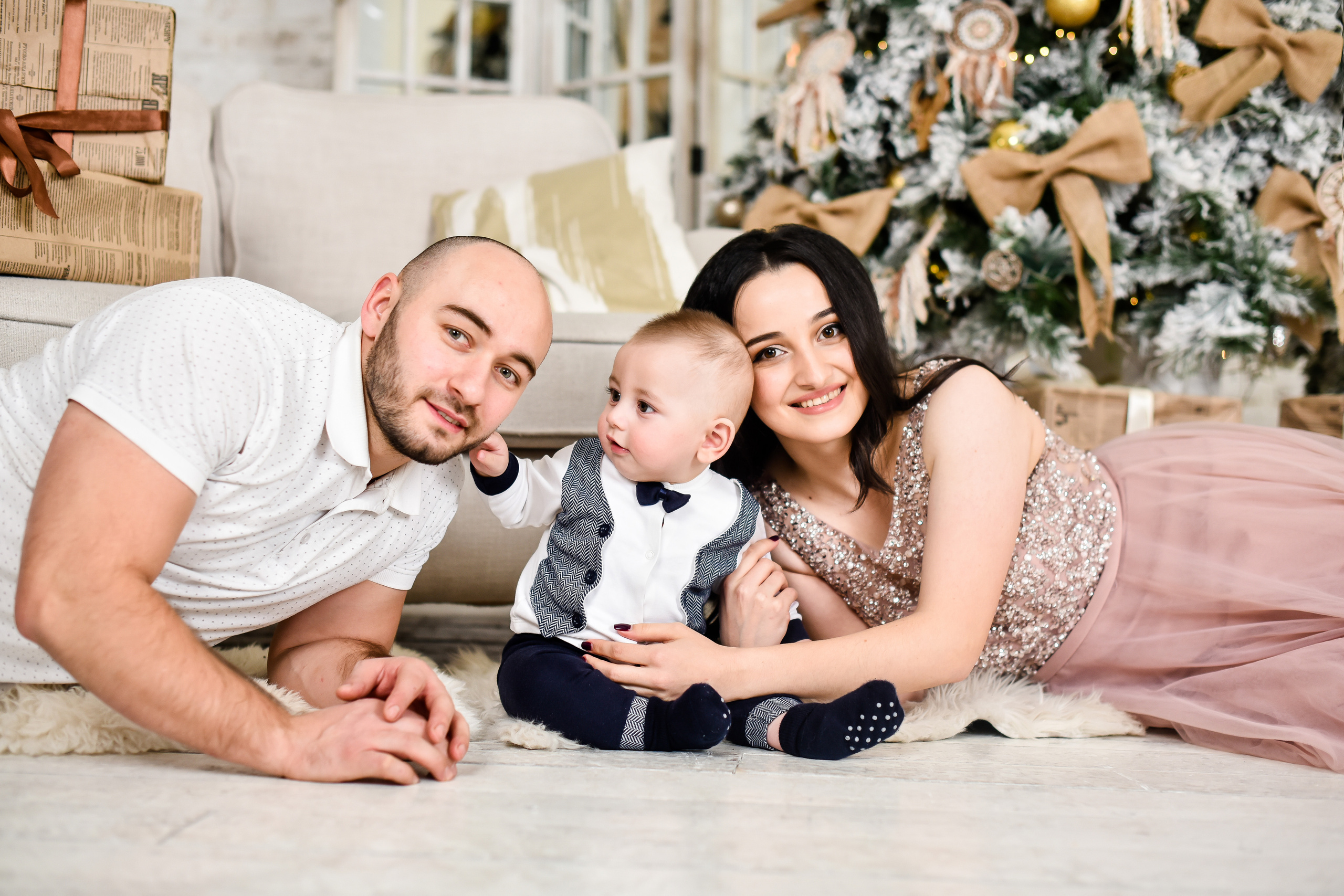 СЕМЕЙНАЯ НОВОГОДНЯЯ. БЭЛЛА. Фотограф для бизнесконтента, репортажей и семейного альбома в Москве