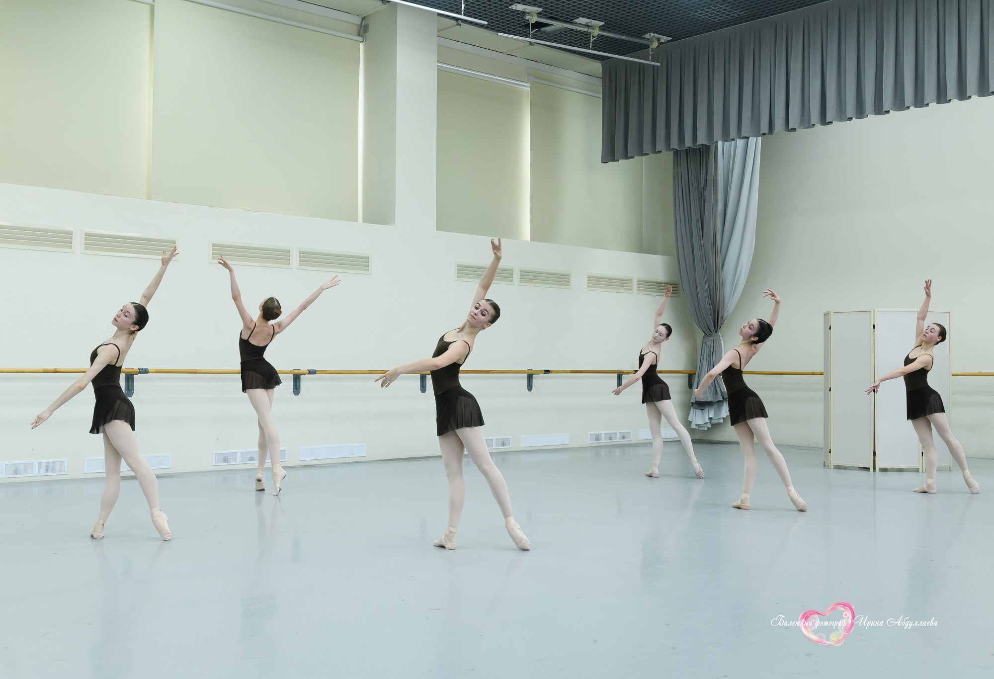 Госэкзамен выпускников МГХУ им. Лавровского — Девочки — 2025 г