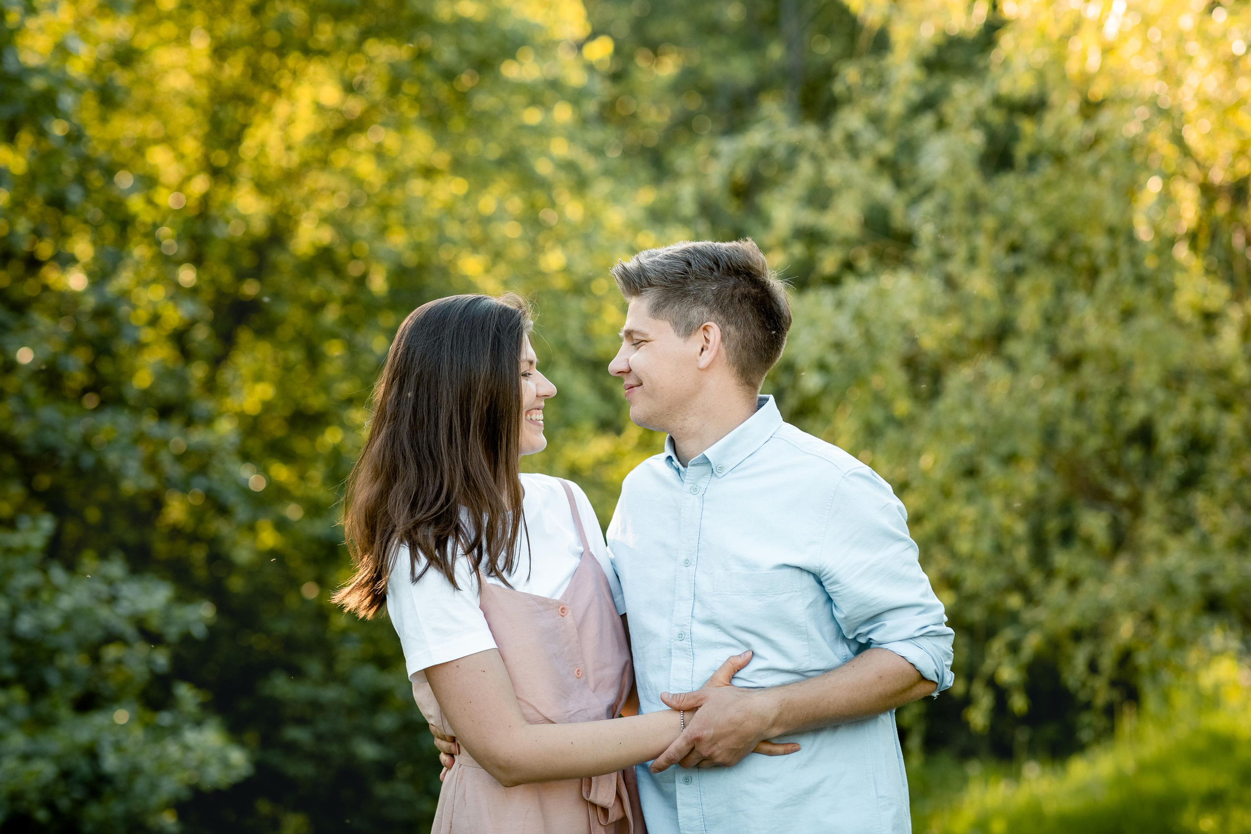 Ирина и Влад с детьми Болотов Дача. Женский семейный фотограф Тула Москва Захарова Анна