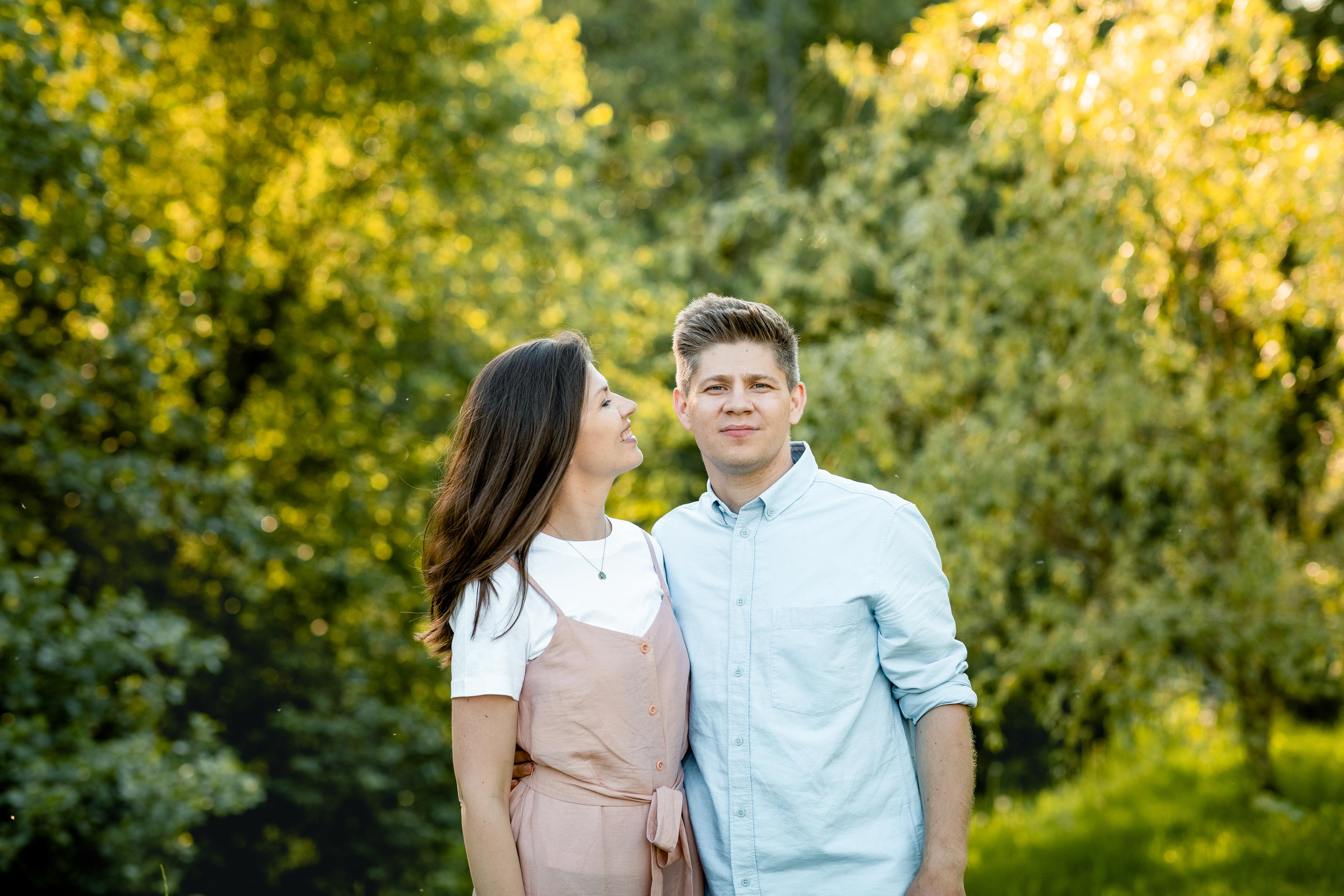 Ирина и Влад с детьми Болотов Дача. Женский семейный фотограф Тула Москва Захарова Анна