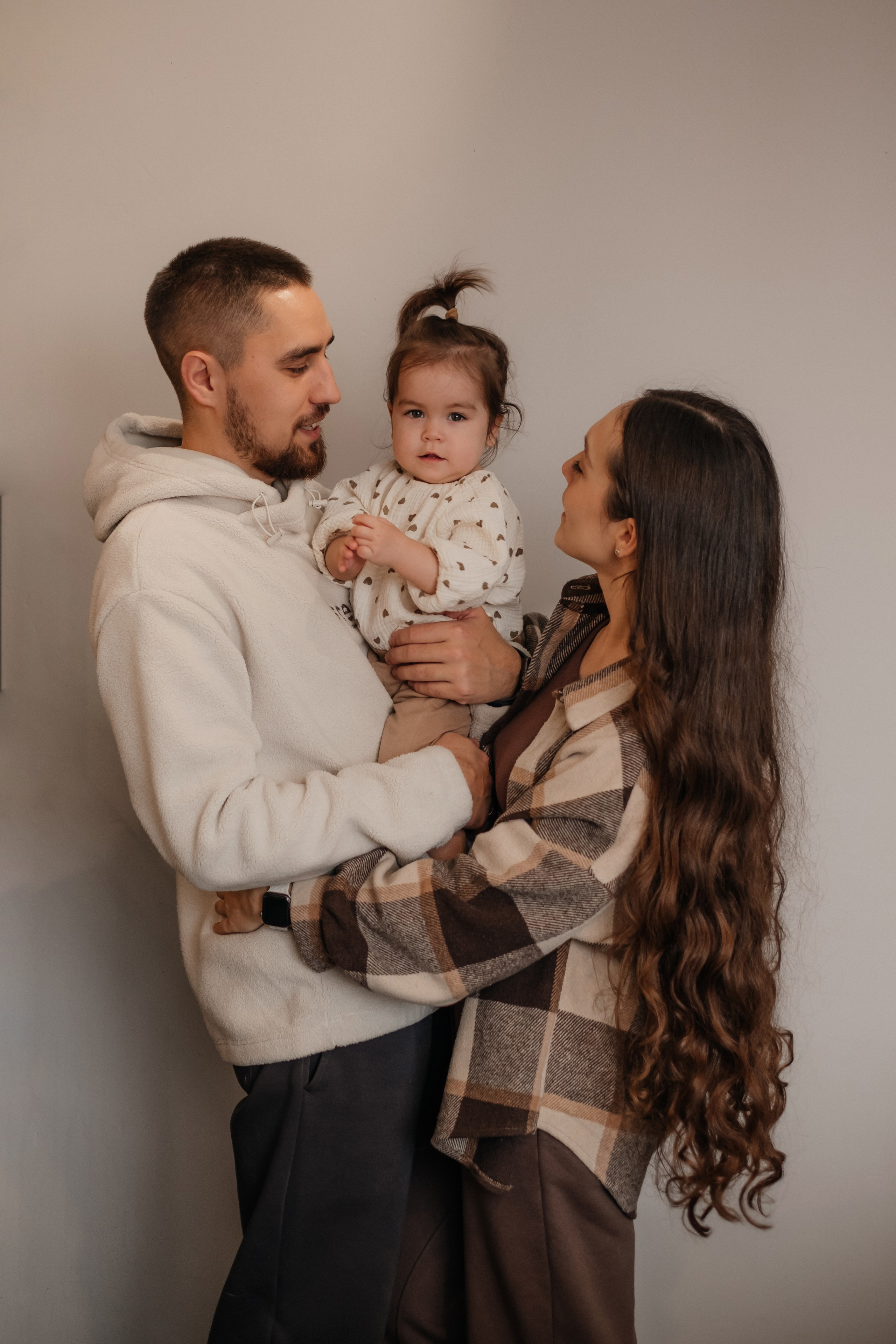 Катя, Саша и Еся | домашняя съемка. Фотограф в Новосибирске Диана Ильиных