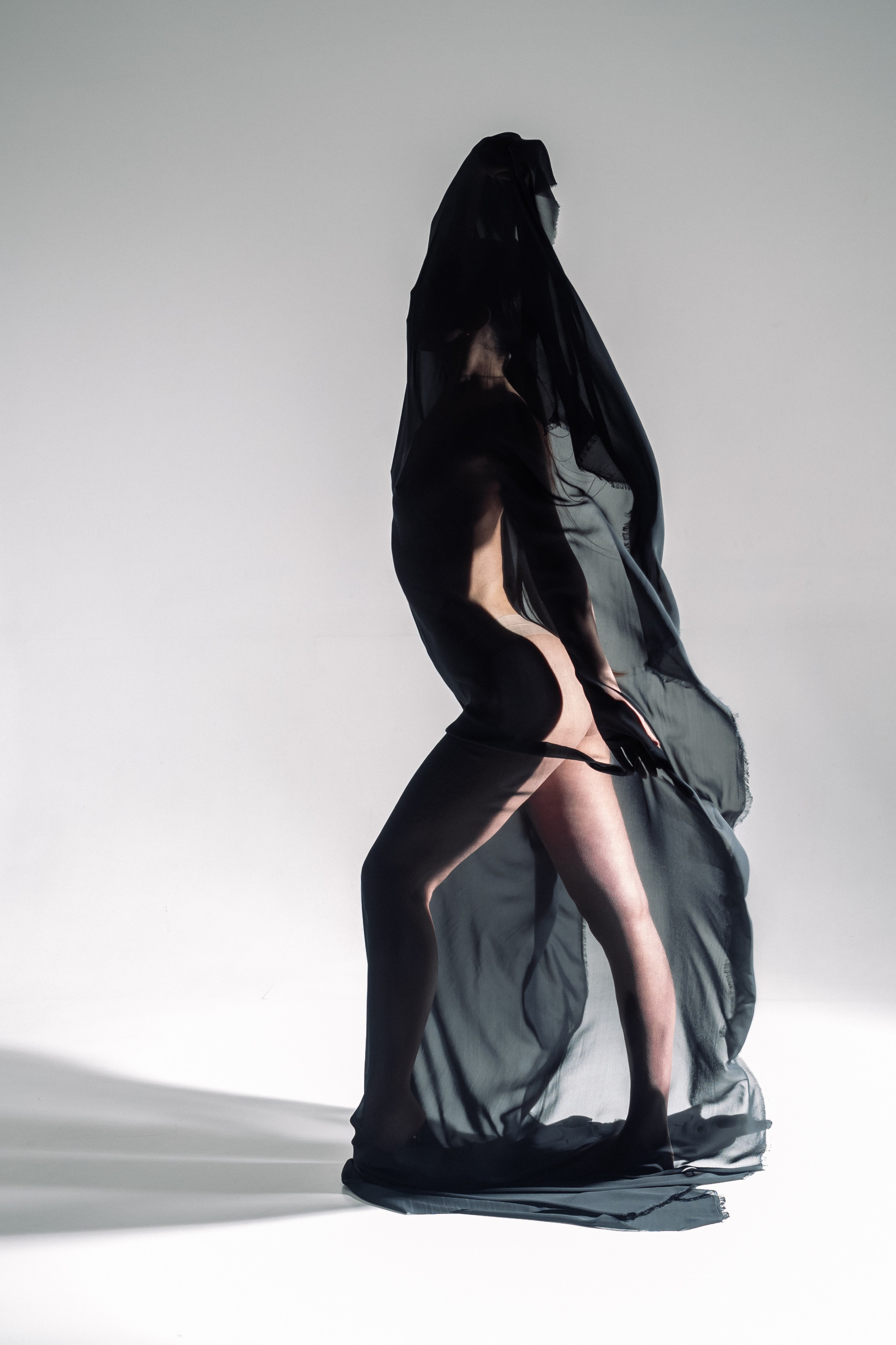 «Парящая ткань». Фотограф