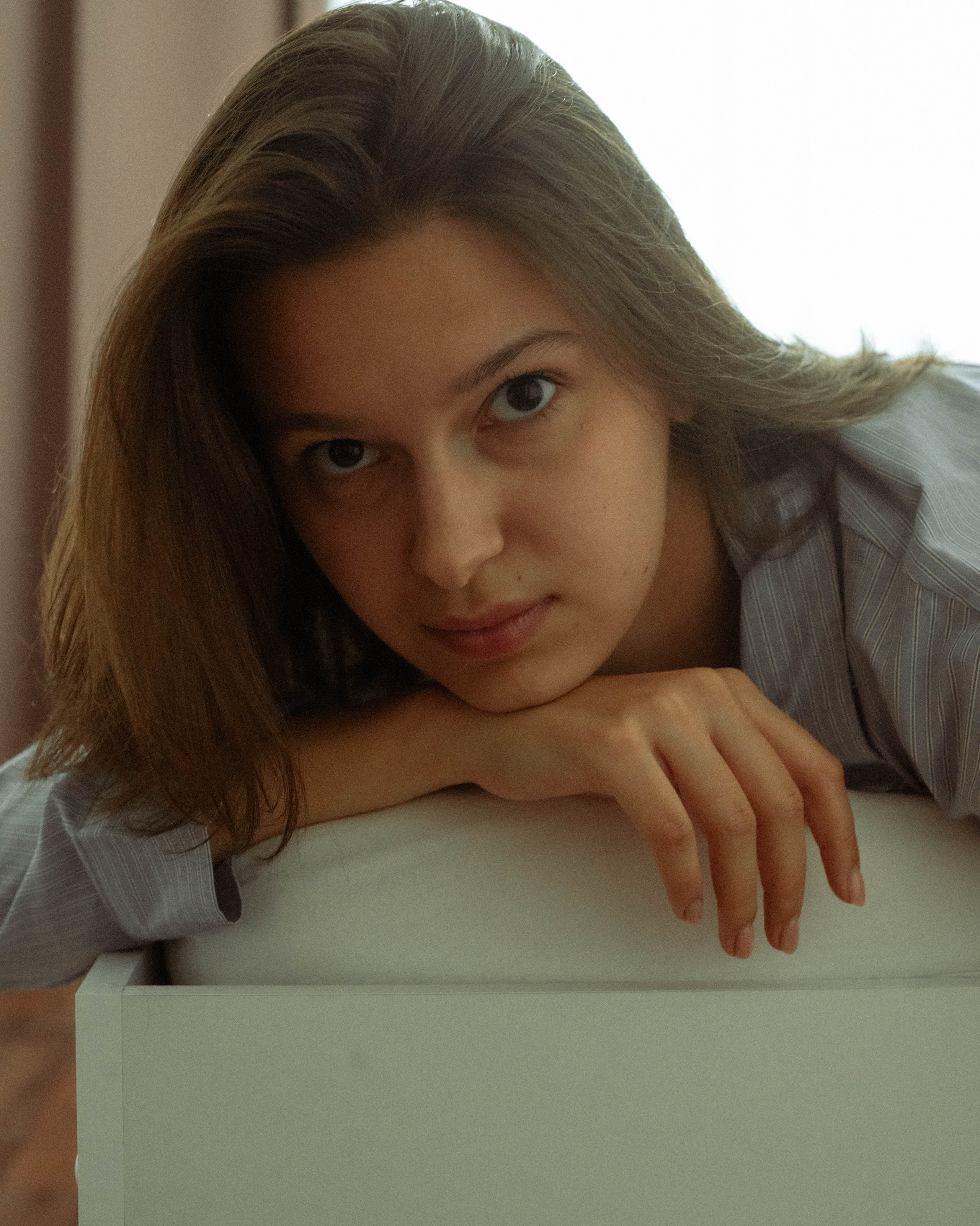 Яна. Женский фотограф. Создатель украшений ручной работы. Модель