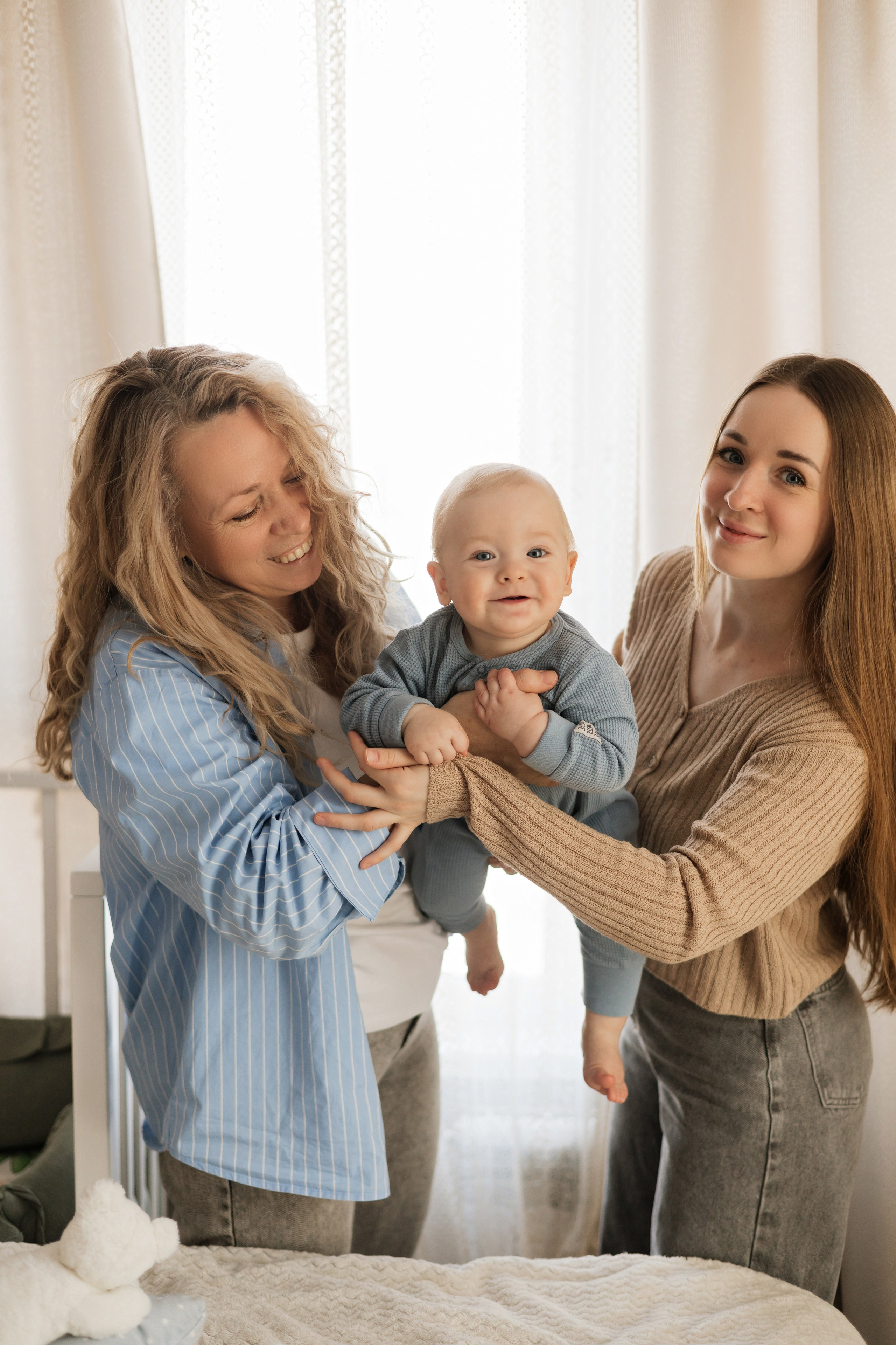 Тимоша с мамой и бабушкой. Фотограф в Кемерово Миллер Анна