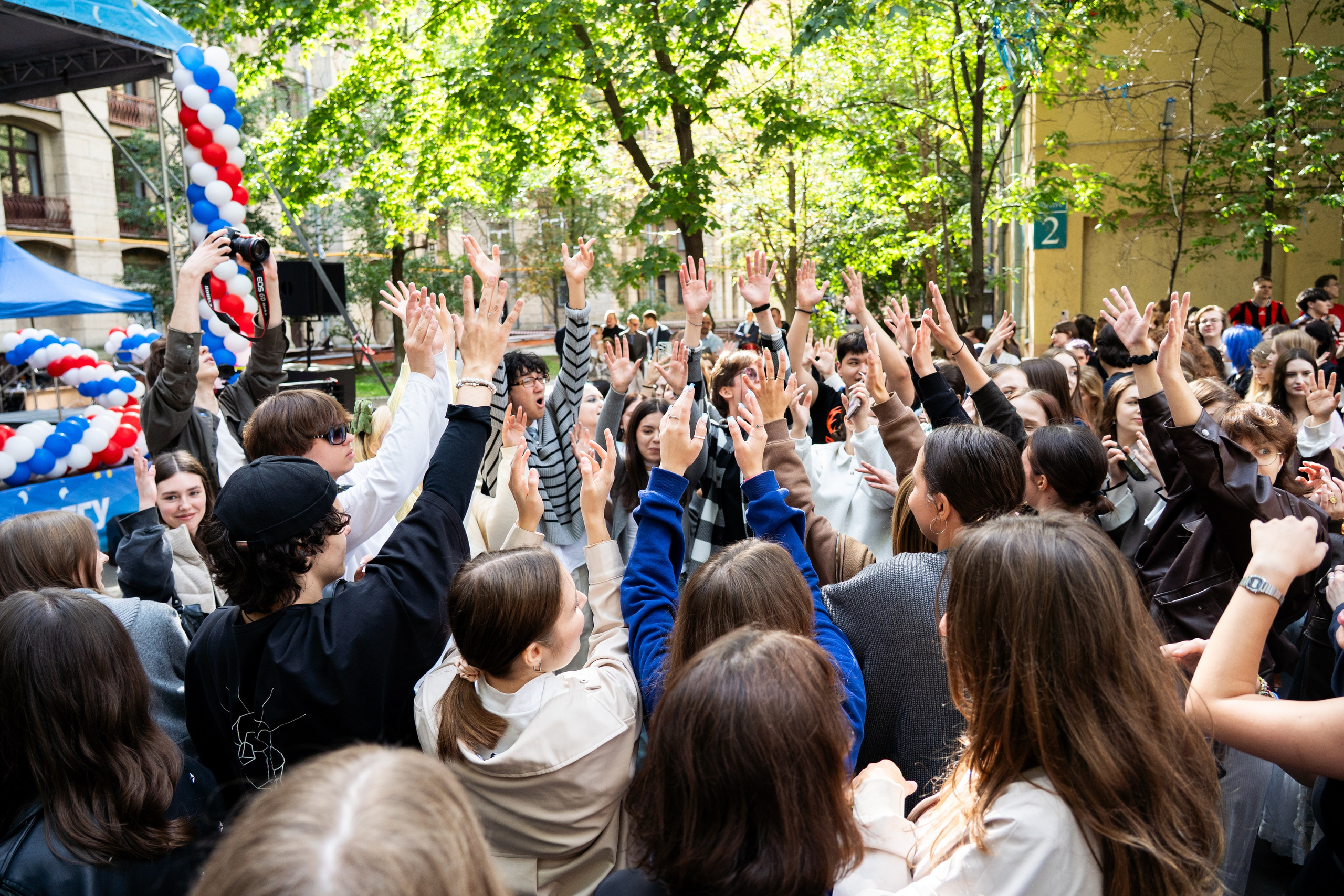 Посвящение в студенты в РГГУ. Репортажный фотограф в Москве Легкая Софья