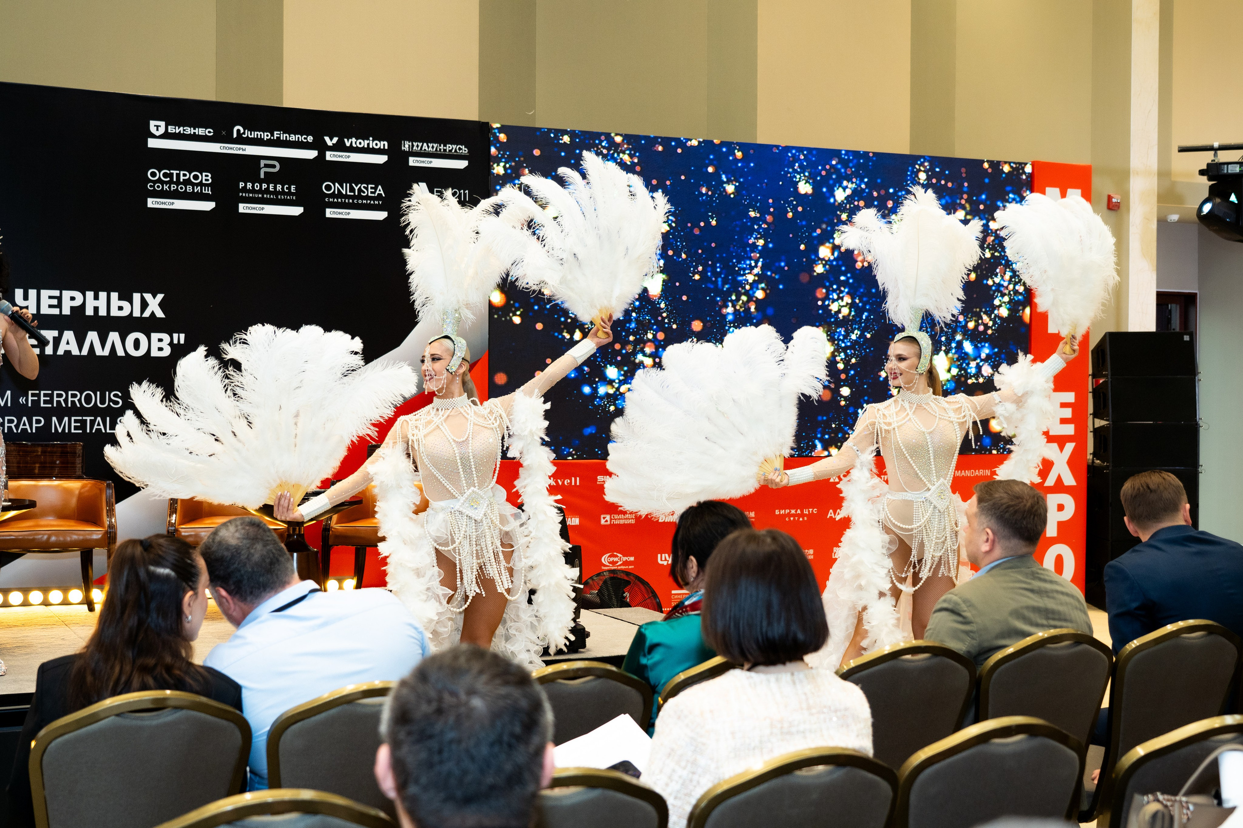 Форум Moscow International Recycling Expo -2025. Легкая фотография