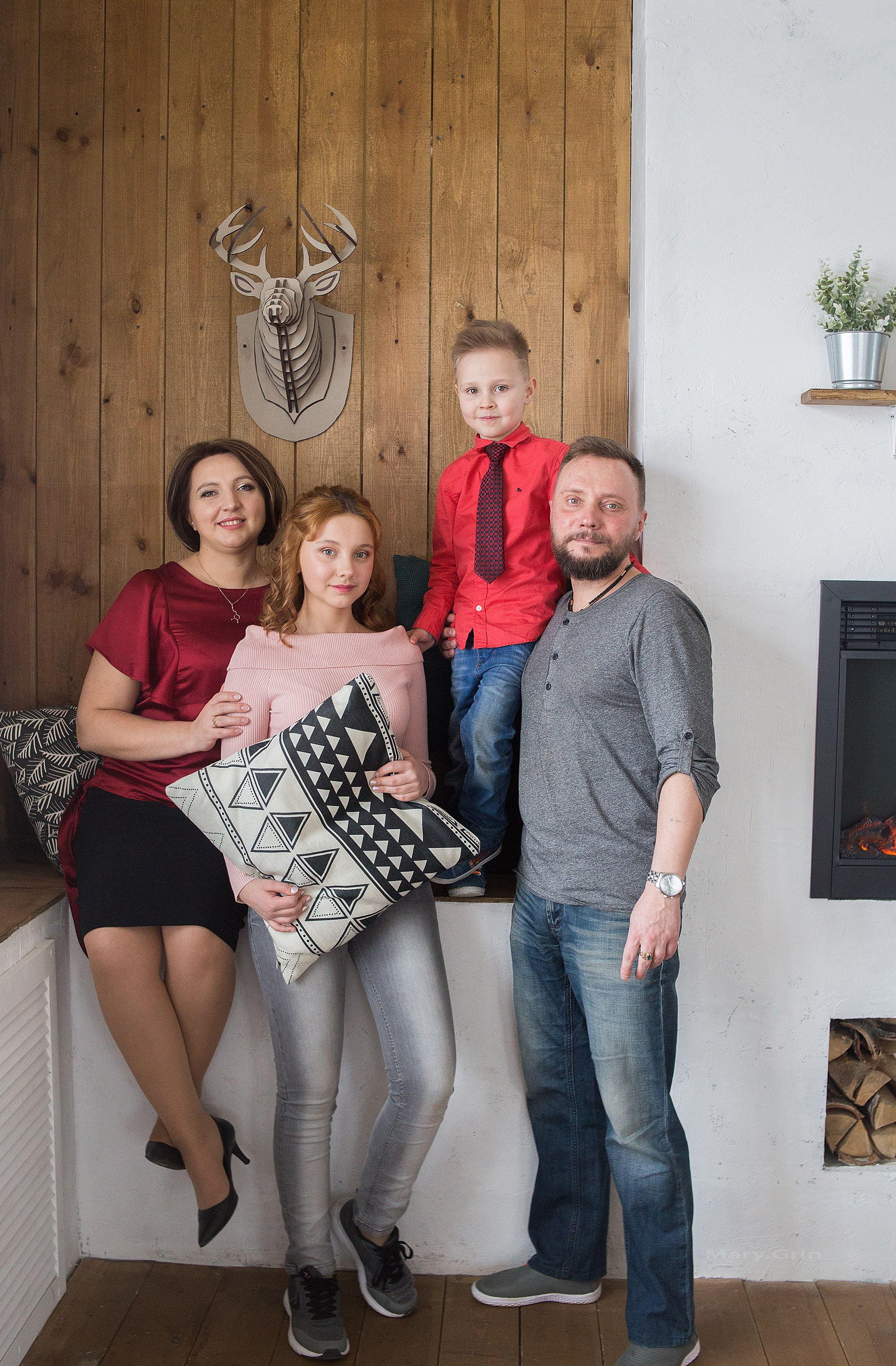 Студийная фотосессия семьи Александра и Марии. Детский и семейный фотограф, фотограф мероприятий Нижний Новгород