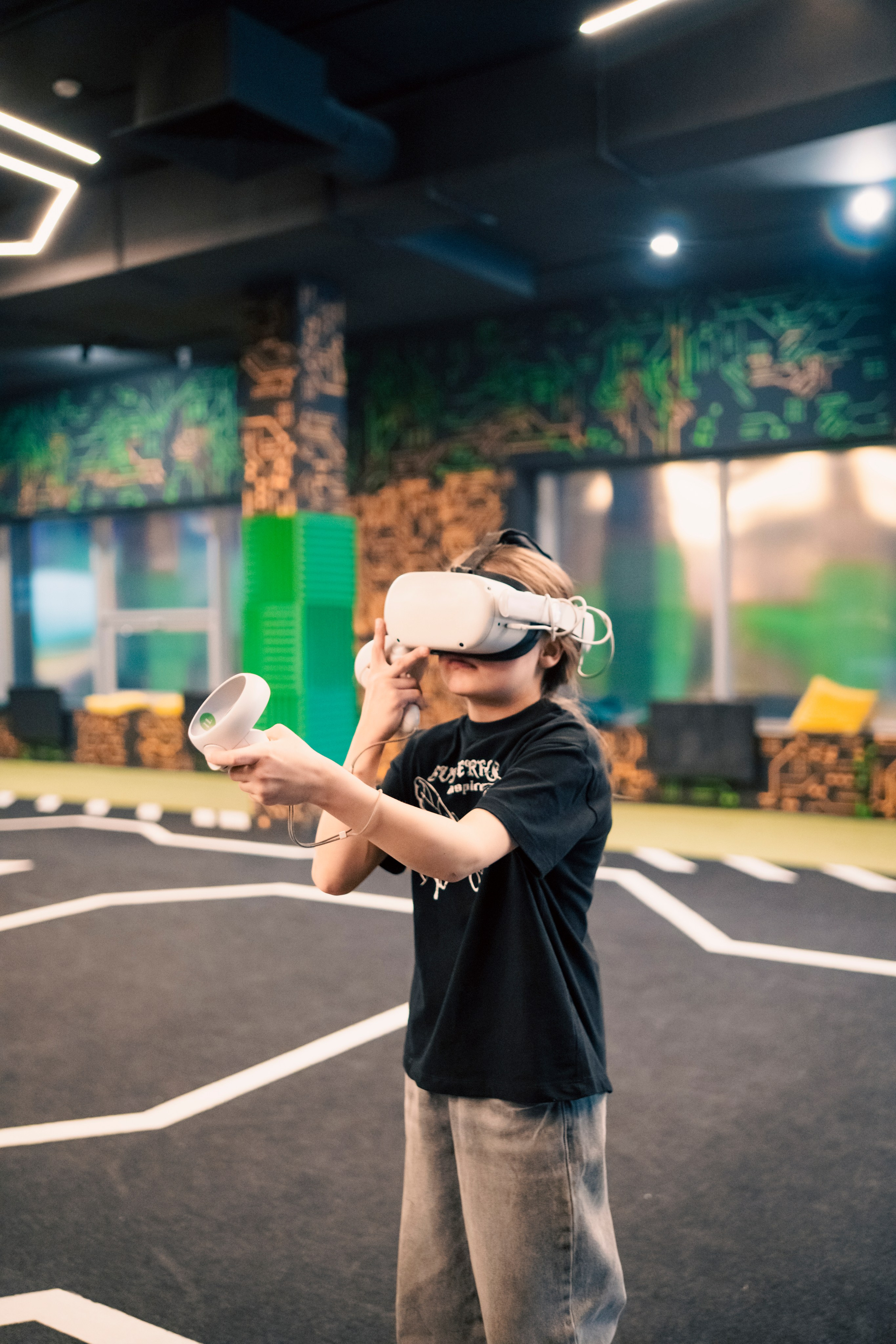 VR April-May. Felixtones