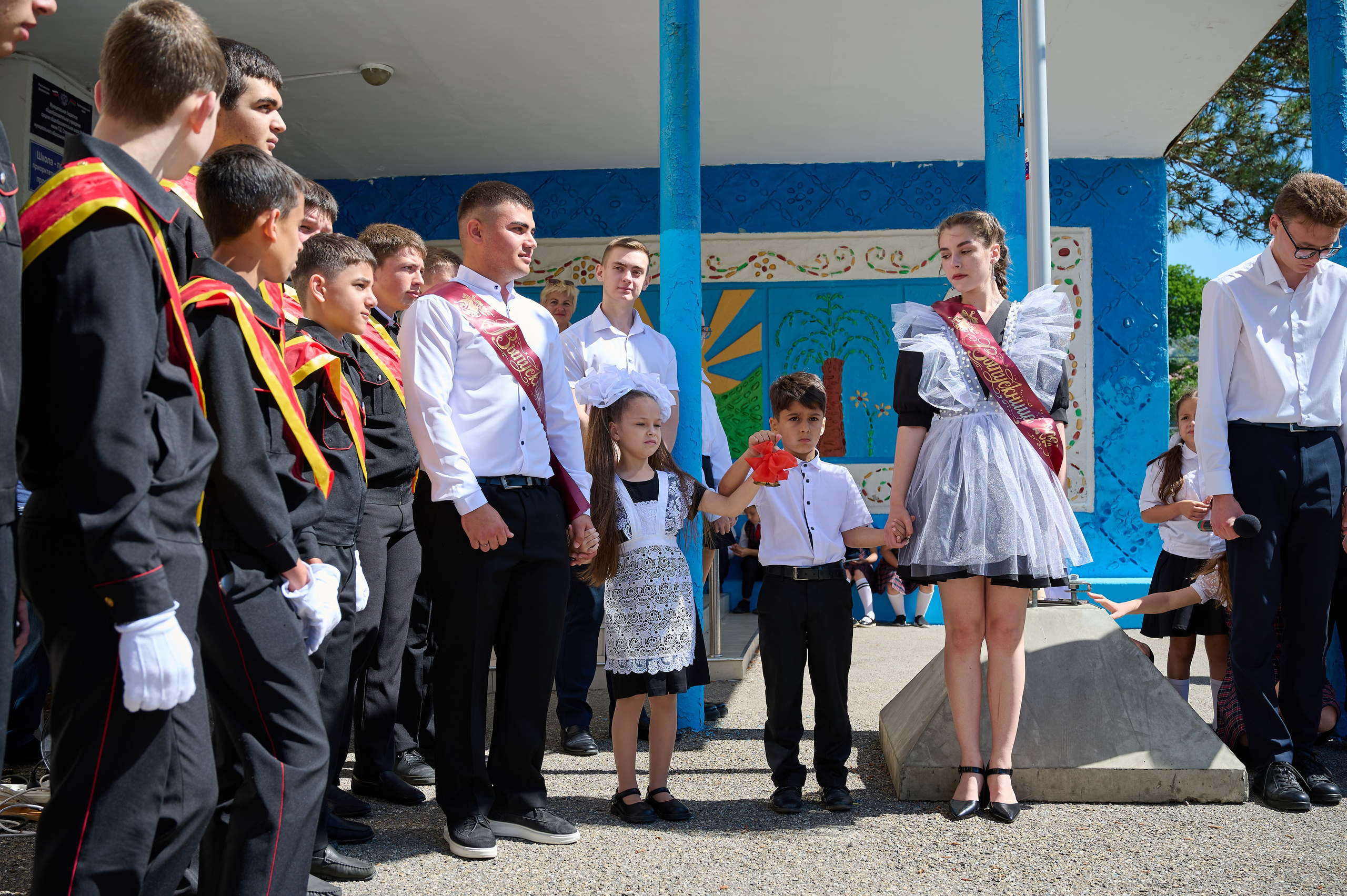 Последний звонок. Жизнь курорта Кабардинка в фотографиях