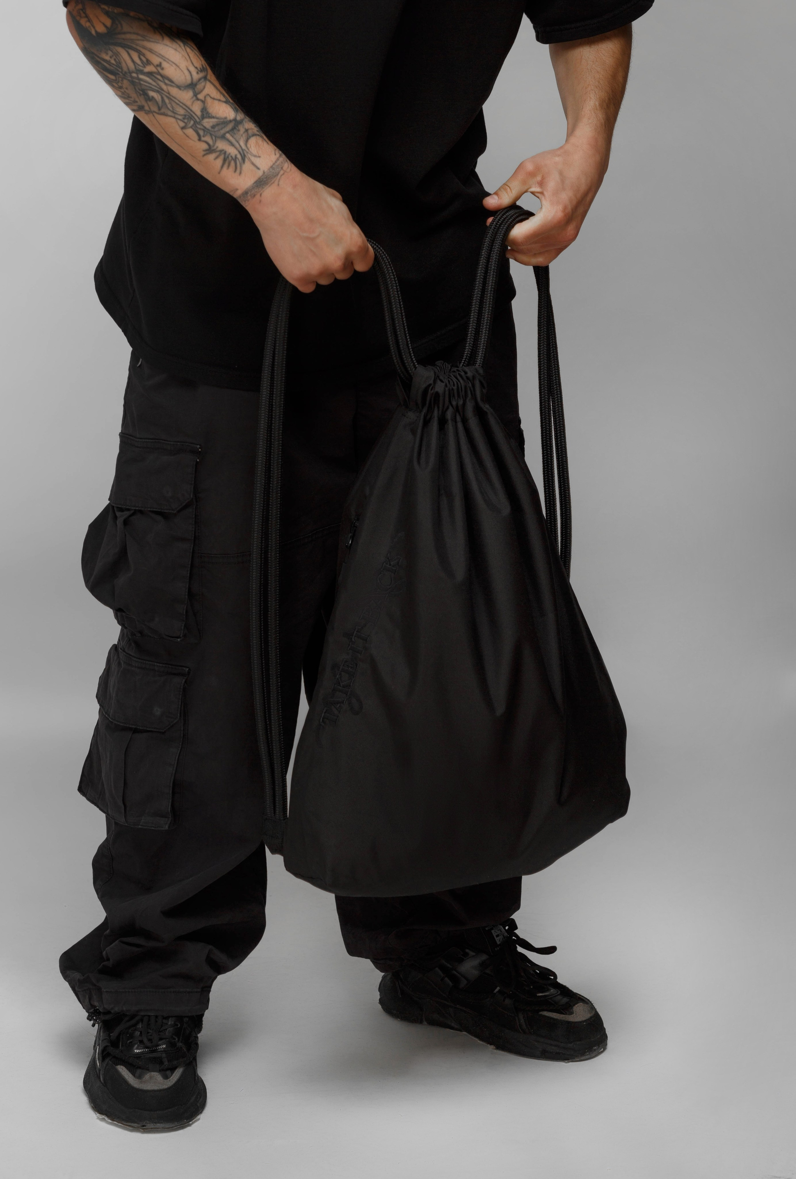 Реклама рюкзаков от Эдгара. Свадебный, предметный и портретный фотограф в Волгограде