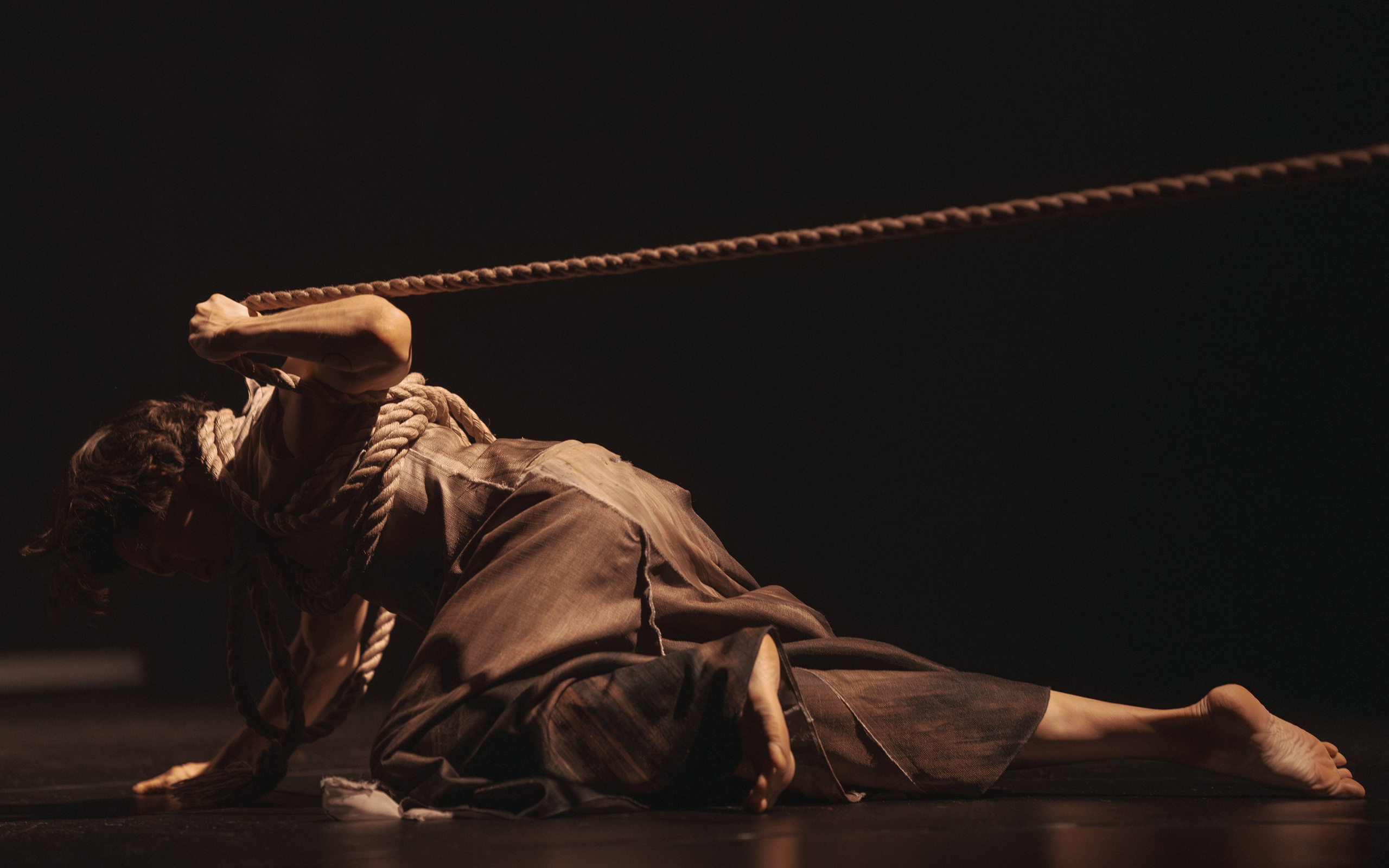 Context DianaVishneva: «Икона» — хор. Рима Пипоян. Театральный фотограф в Санкт-Петербурге Дмитрий Скареднов