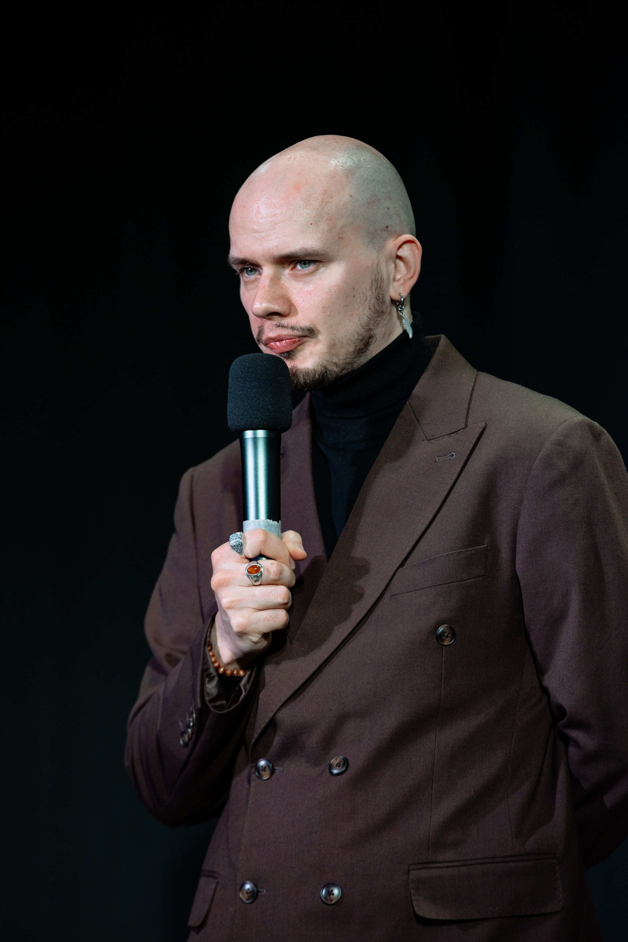 Поэтический вечер с Игорем Бушмелевым и Никой Станиславчик. Фотограф Юлия Мальцева